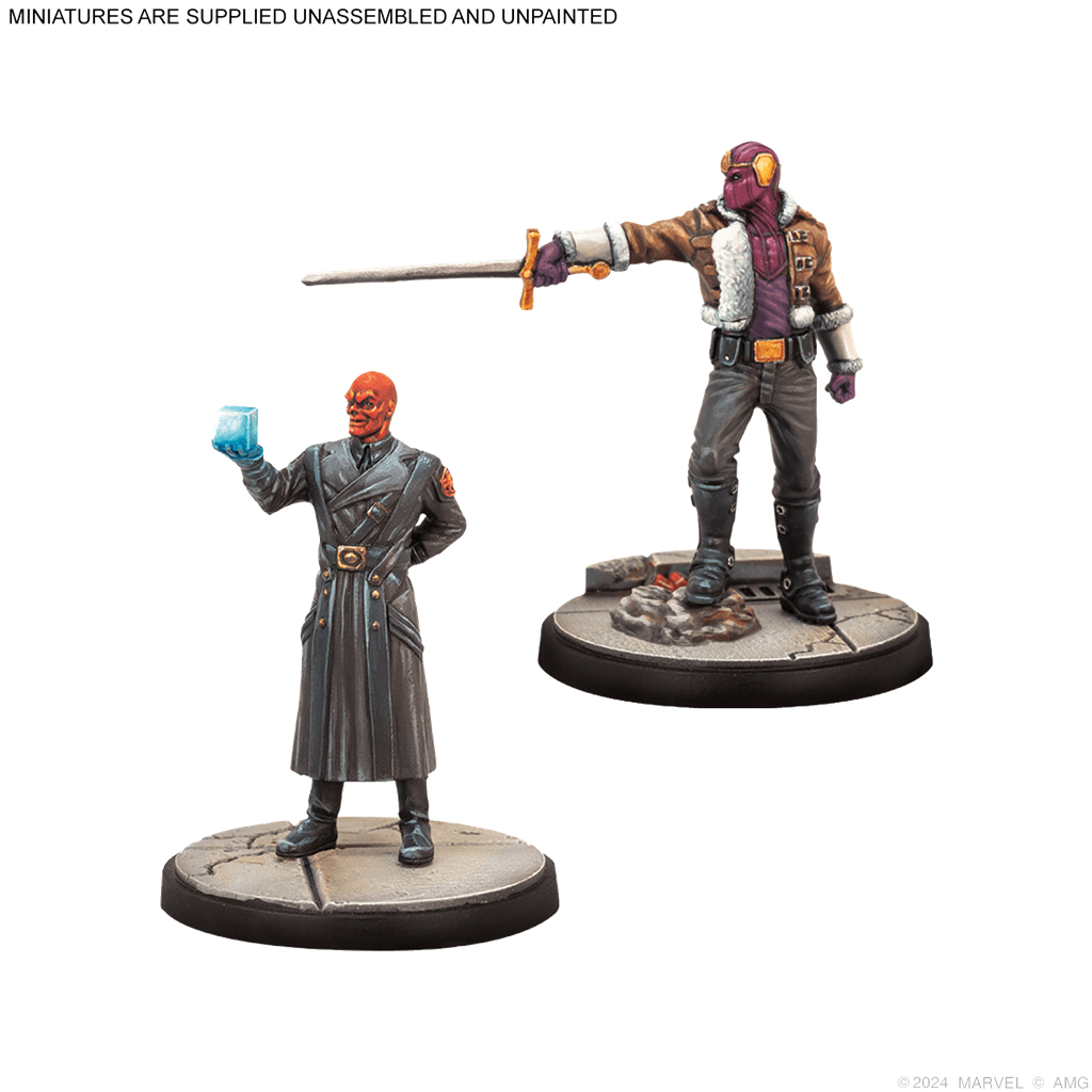 Dos figuras: Cráneo Rojo sosteniendo un cubo, y otra figura con una espada. Ambas sobre bases circulares, en un fondo blanco.