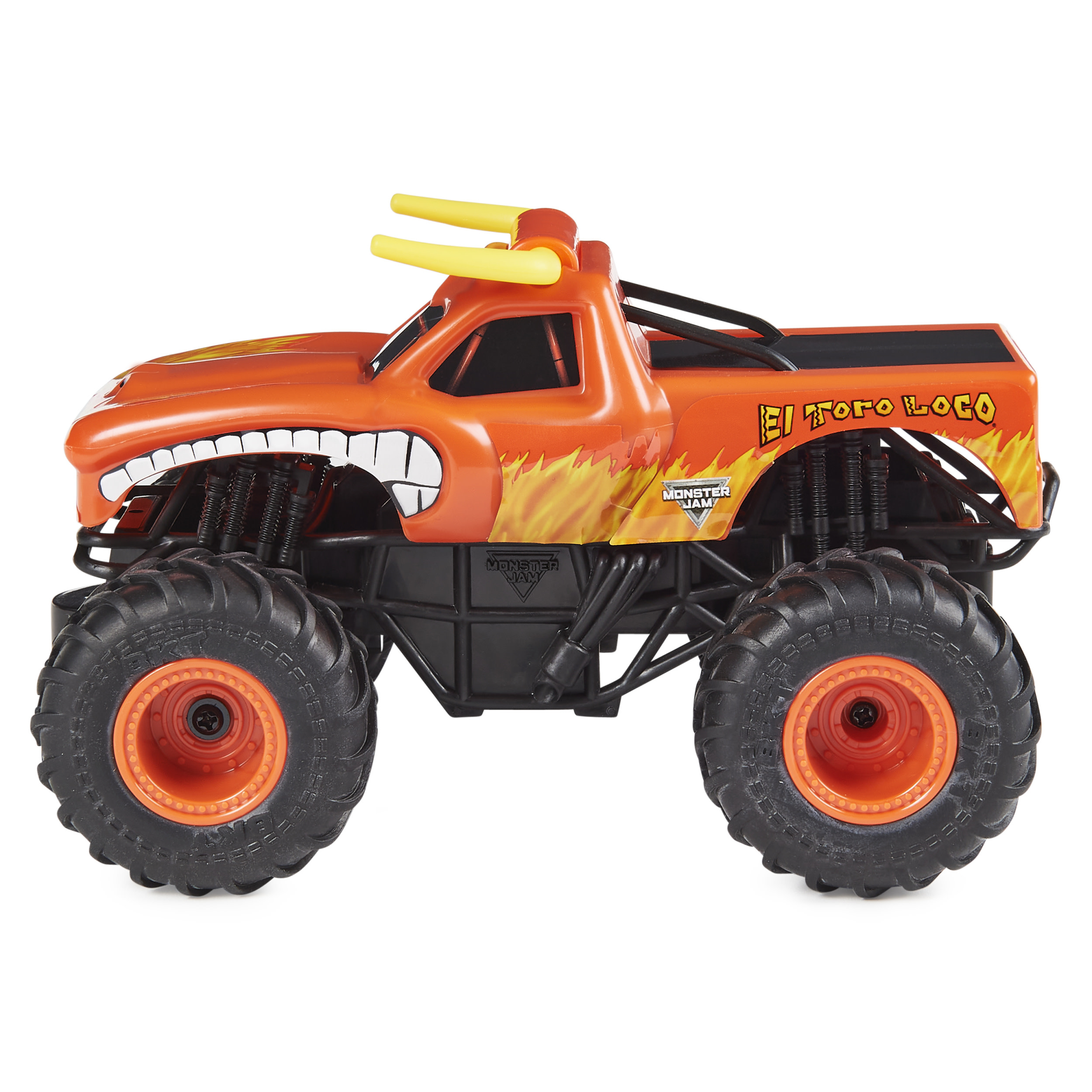 Un camión monstruo de juguete naranja, 'El Toro Loco', con neumáticos grandes y una parte superior en forma de toro. Sobre fondo blanco.