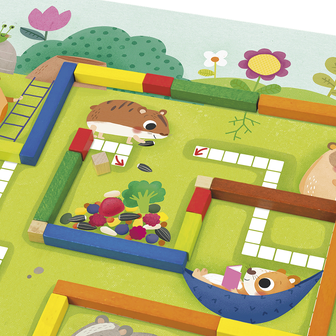 Labirynt chomika z kolorowymi klockami. Chomik je nasiona, inny czyta w hamaku. Brokuły, jagody i kwiaty są obecne.