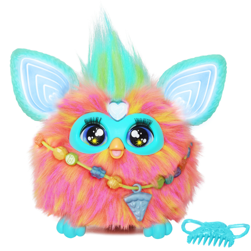 Kolorowa zabawka Furby z niebieskimi uszami i stopami, turkusową maską na twarz i naszyjnikiem z koralików. Poniżej znajduje się grzebień.