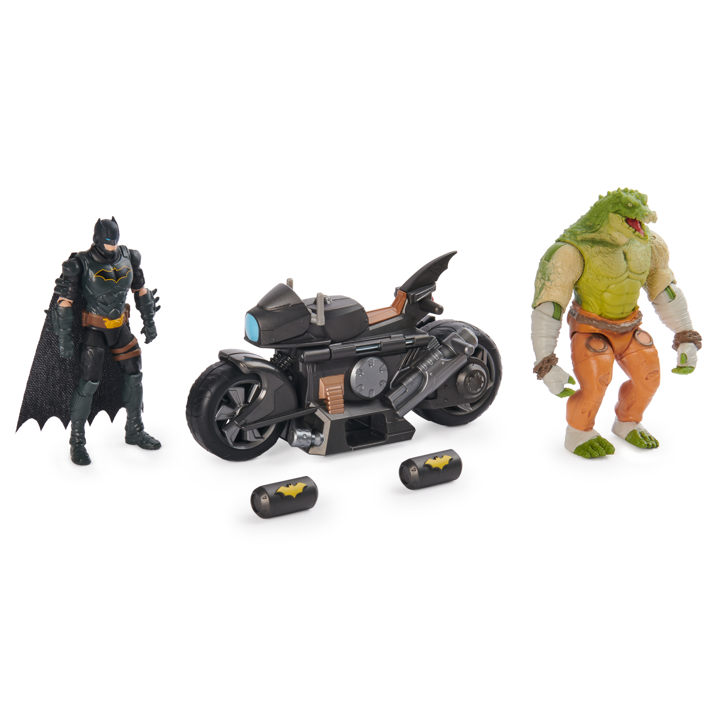 Figurka Batmana, motocykl i figurka Killer Croc na białym tle. Batman w czarnym stroju. Motocykl jest czarny. Krokodyl jest zielony.