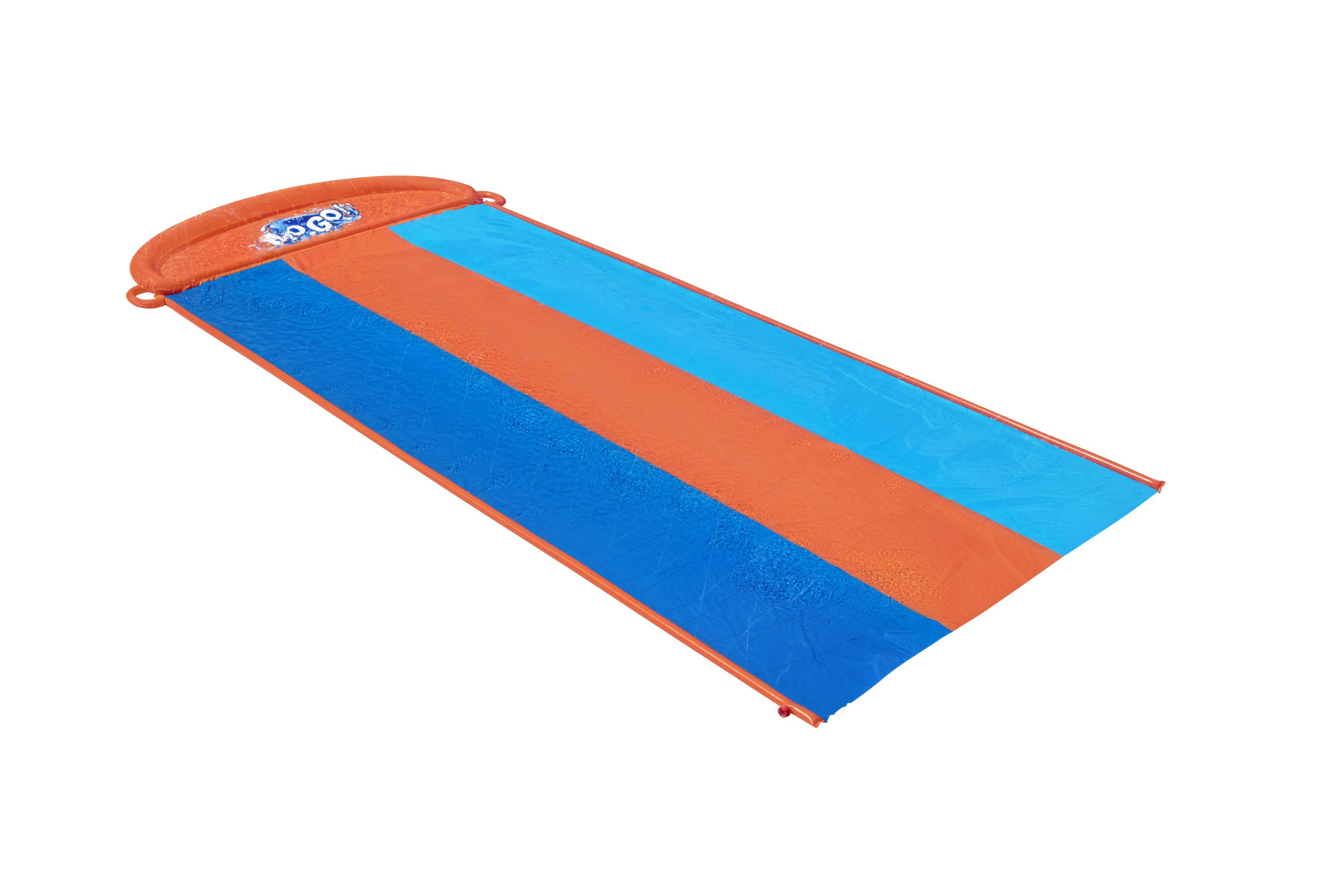 Zjeżdżalnia wodna w pomarańczowo-niebieskie pasy na białym tle. Zjeżdżalnia ma logo.