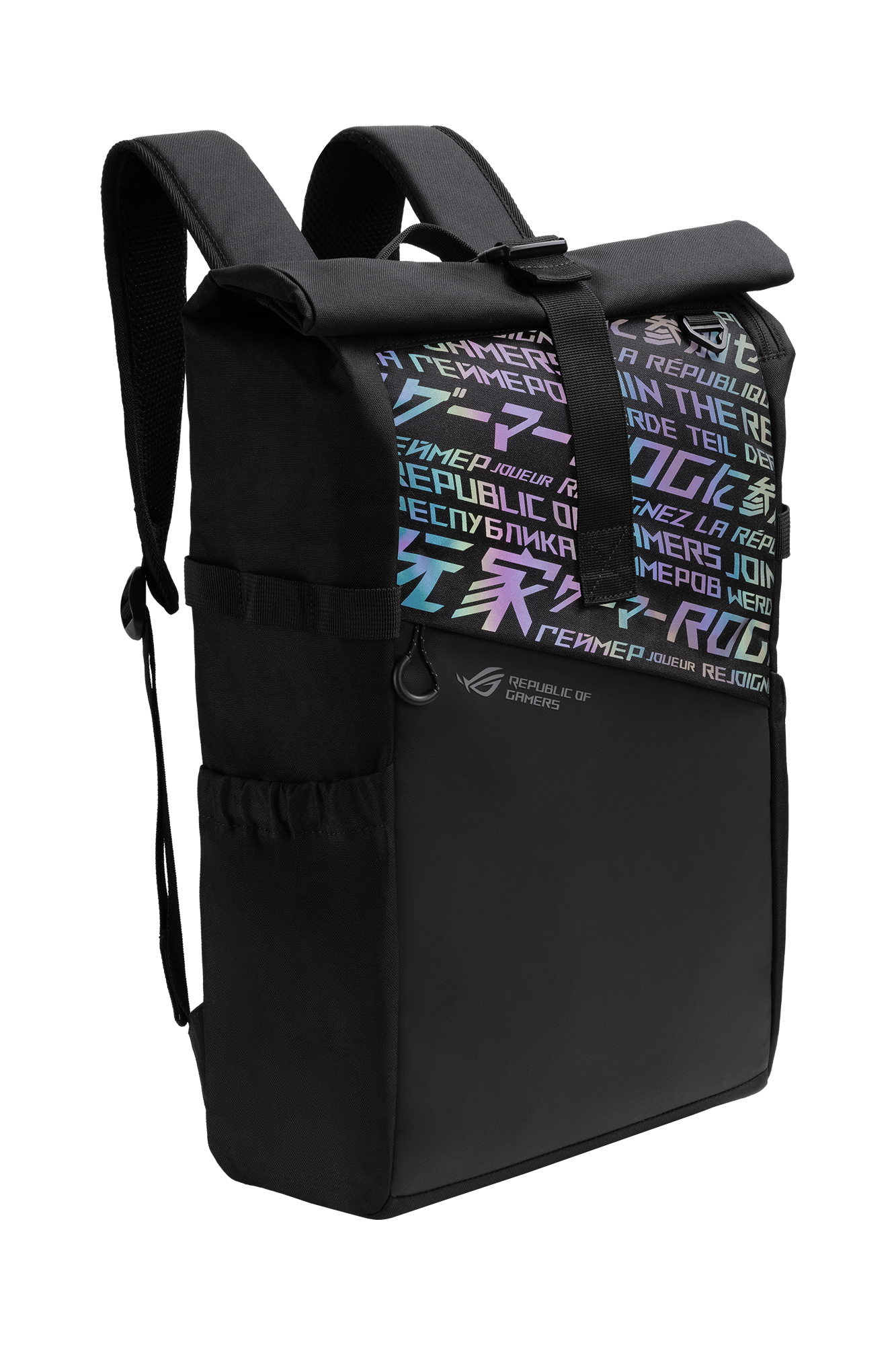 Schwarzer Rucksack mit Text in mehreren Sprachen. Er hat zwei Schultergurte, eine Seitentasche und einen Rollverschluss.