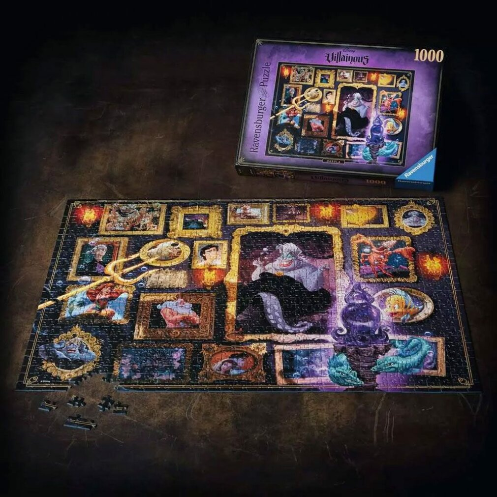 Puzzle Ravensburger Villainous. Przedstawia złoczyńców Disneya, takich jak Urszula. Puzzle są częściowo ułożone, z pudełkiem w tle.