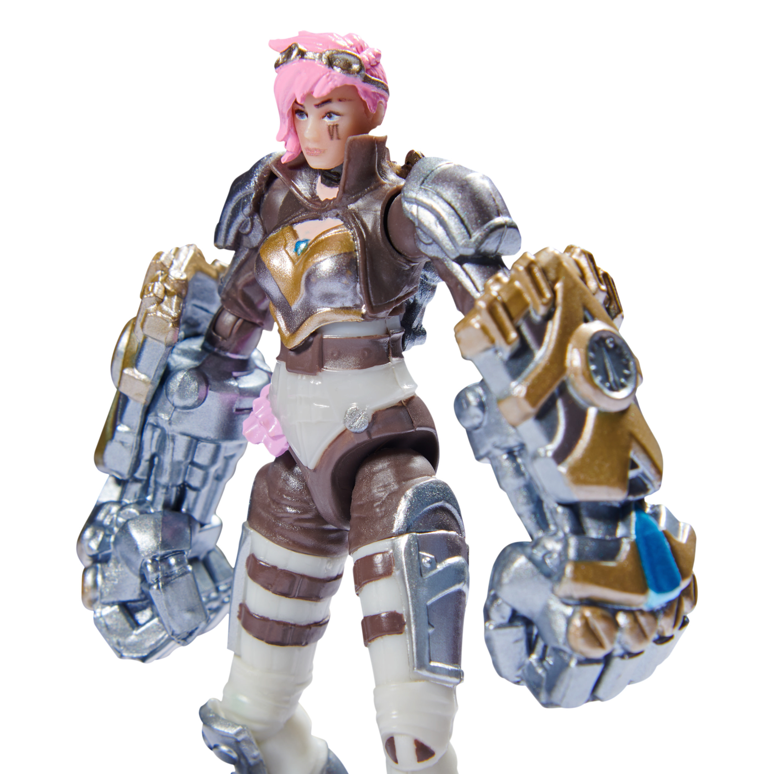 Eine Vi-Actionfigur mit rosa Haaren, Brille und mechanischen Panzerhandschuhen. Sie trägt eine Rüstung. Der Hintergrund ist weiß.