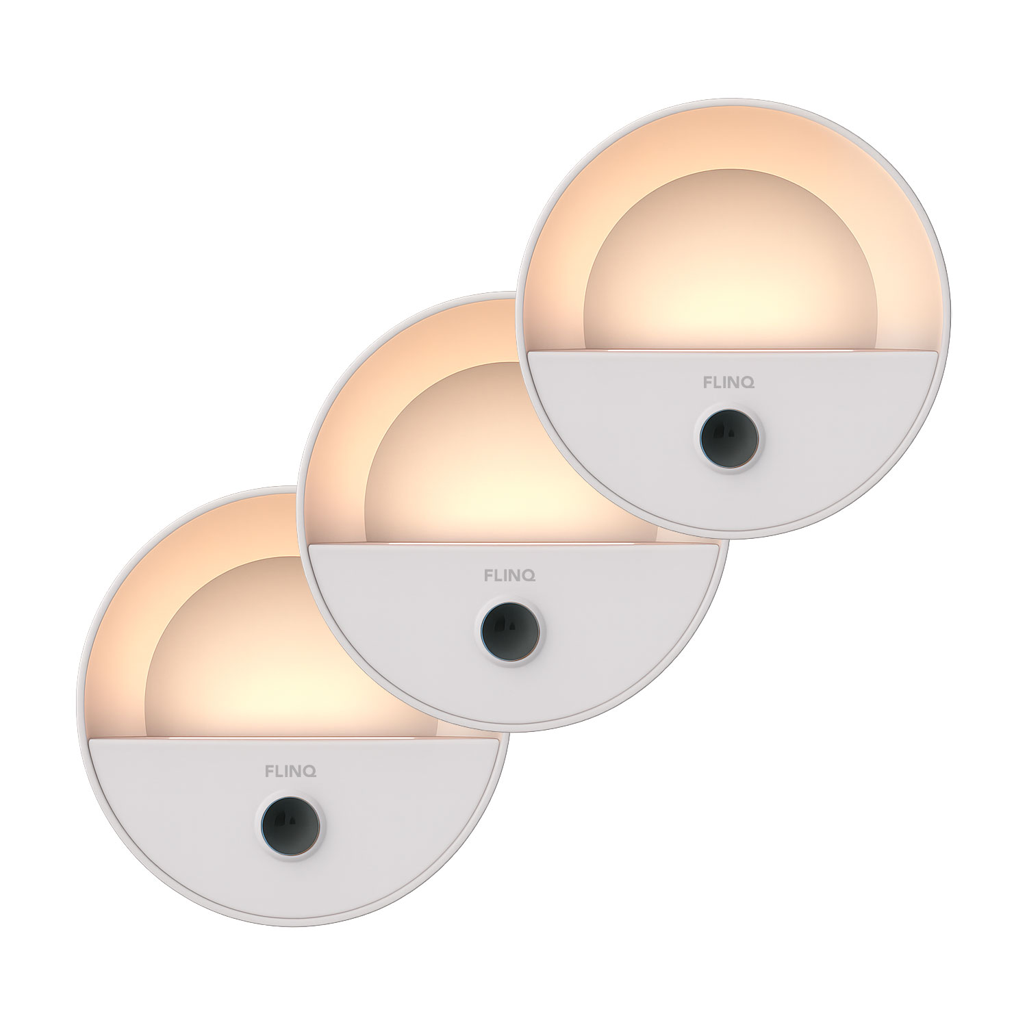 Drie witte FLINQ nachtlampjes met een cirkelvormig ontwerp. Elk heeft een zacht, gloeiend licht en een zwarte knop.