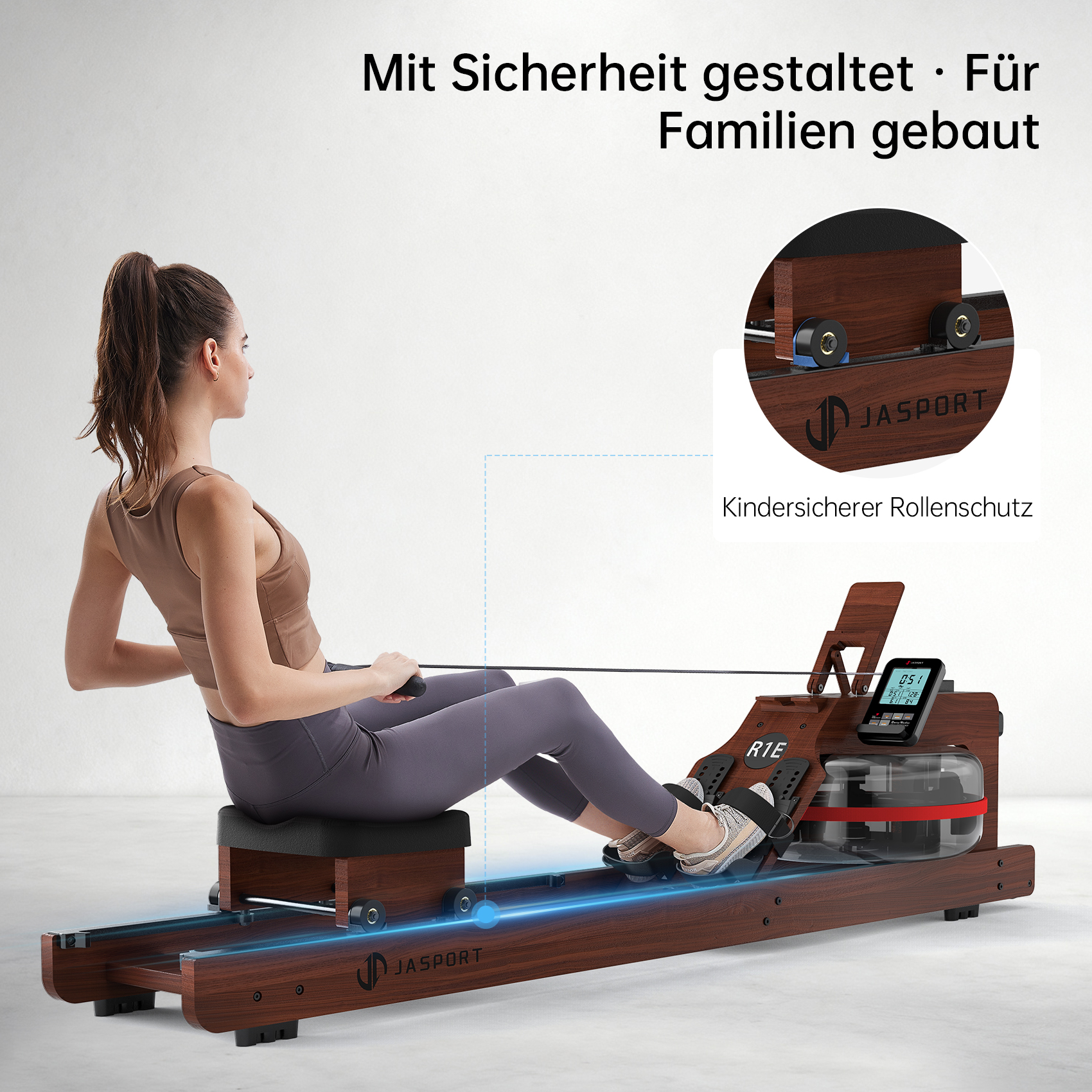 Una donna su un vogatore. La macchina è in legno. La donna indossa abbigliamento sportivo. Lo sfondo è bianco.