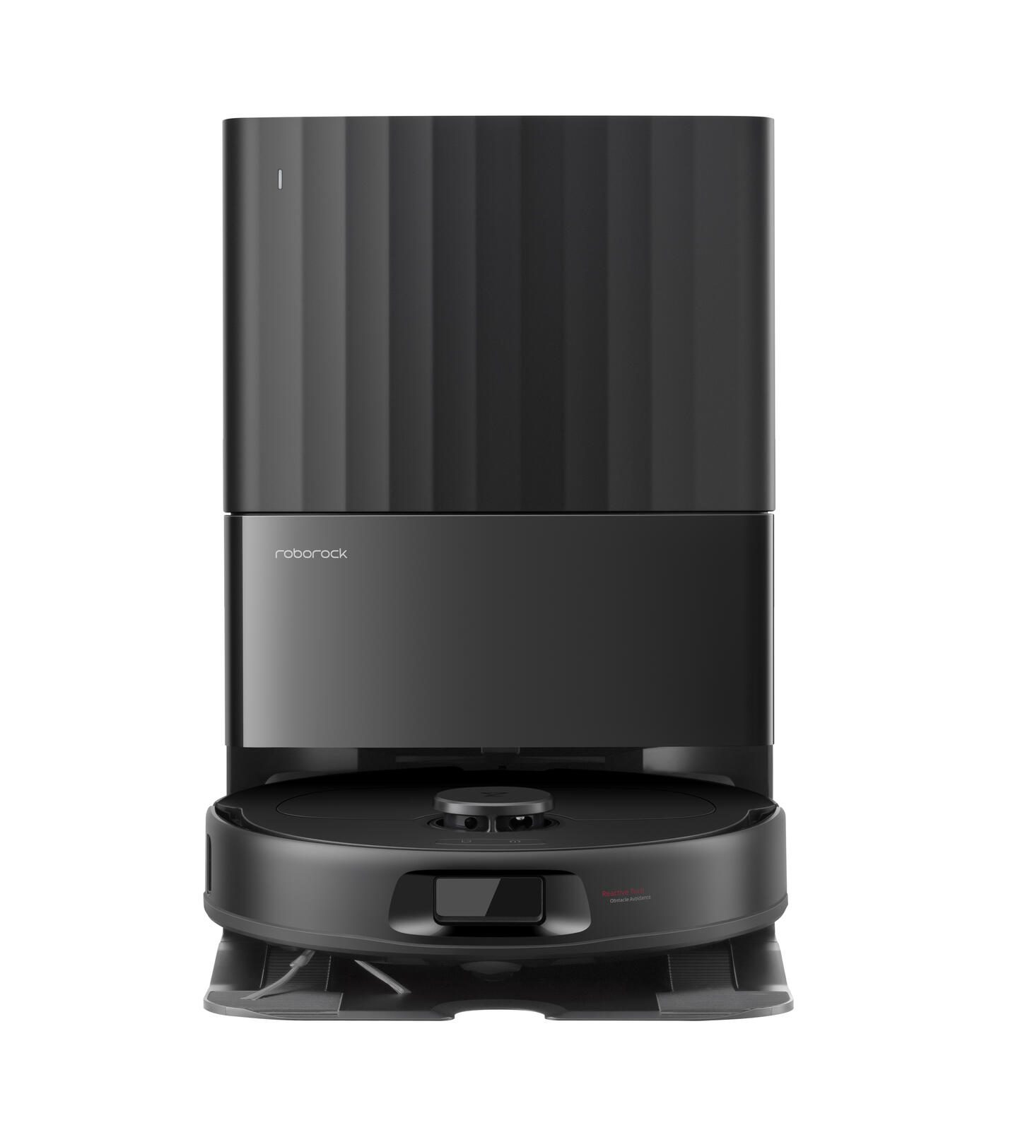 Czarny robot odkurzający Roborock ze stacją ładującą na białym tle. Ma pionową konstrukcję.