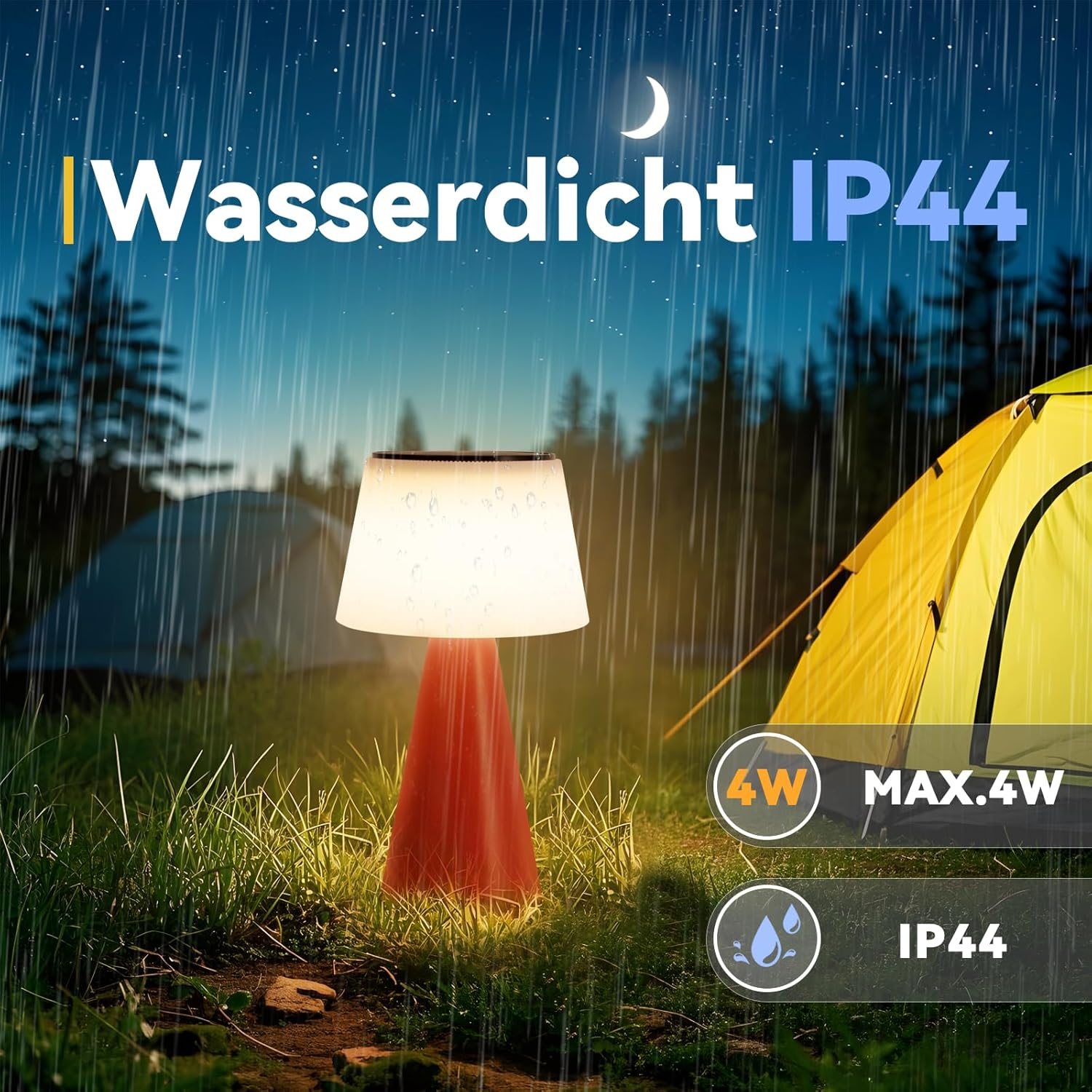 Una lámpara IP44 impermeable en una escena de camping lluviosa. Una tienda amarilla y árboles en el fondo. La lámpara es roja y blanca.