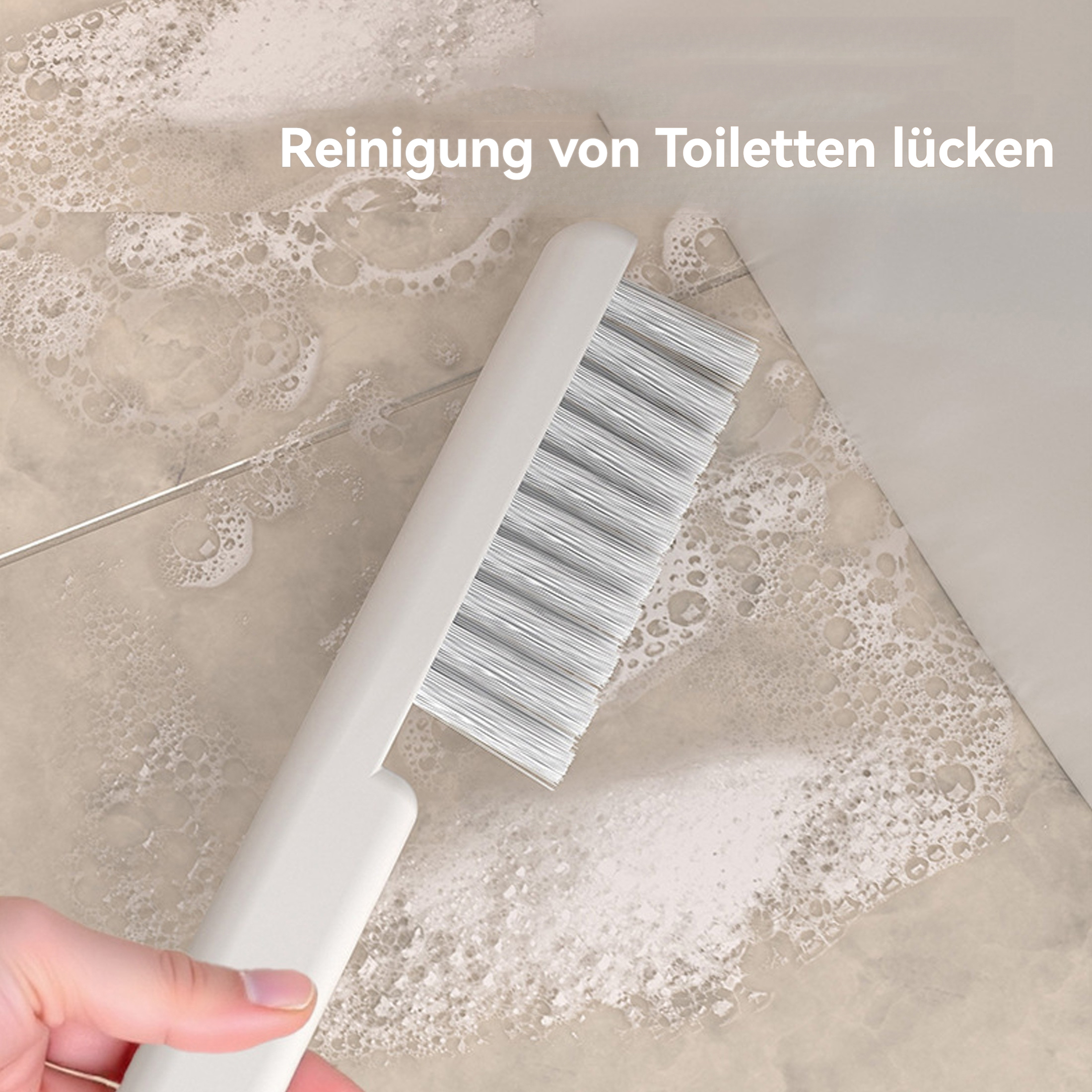 Eine Hand hält eine weiße Bürste und reinigt eine Oberfläche mit Seifenblasen. Der Text lautet 'Reinigung von Toilettenlücken'.