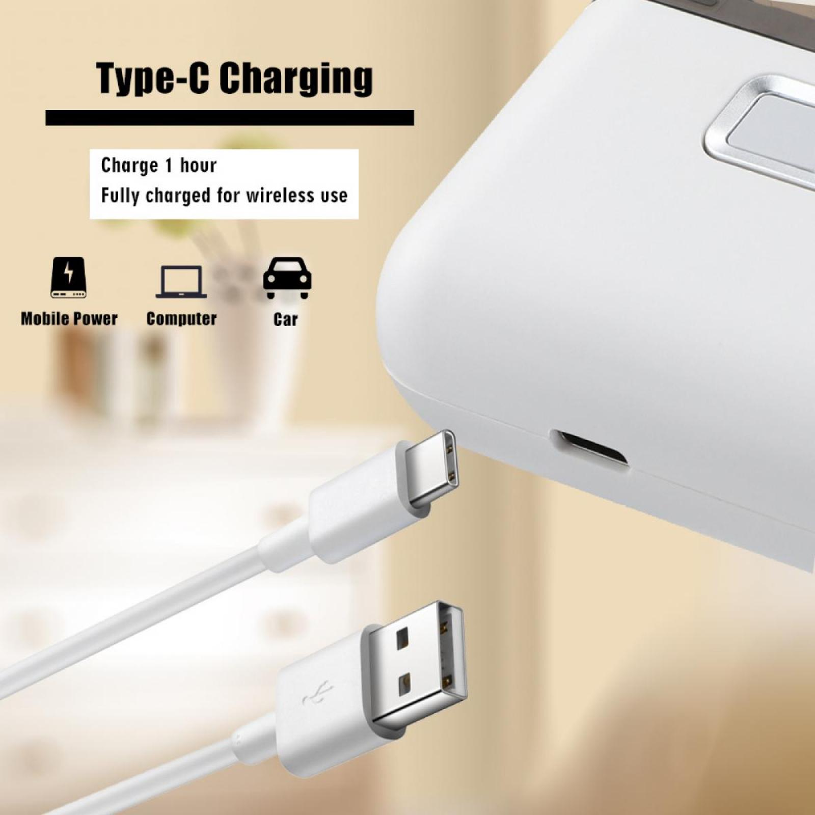Ein weißes Ladekabel mit USB- und Typ-C-Anschlüssen. Das Bild zeigt auch ein Gerät und Text zum Laden.