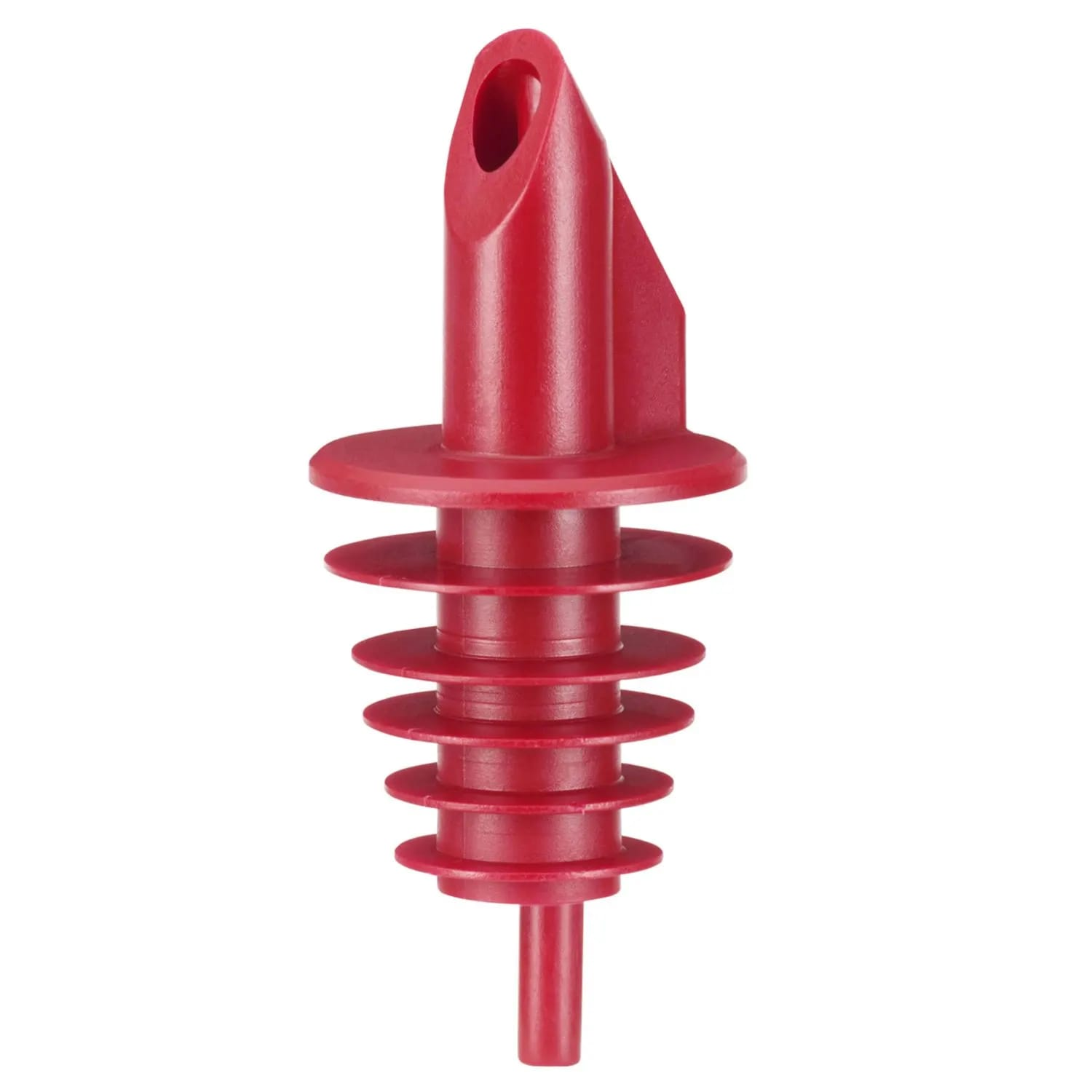 Un beccuccio versatore di plastica rossa. Ha una parte superiore conica con un foro, una serie di creste circolari e un gambo inferiore, isolato sul bianco.