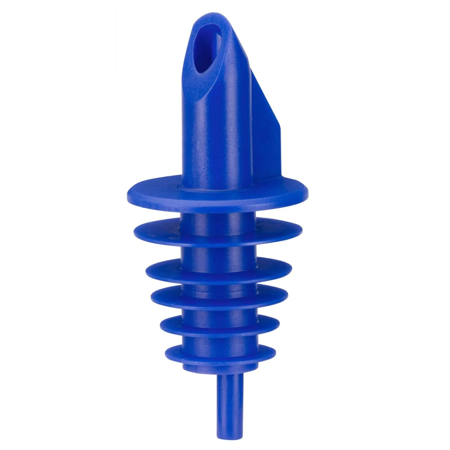 Un versatore per bottiglie di plastica blu con una parte superiore ampia e una serie di creste circolari lungo lo stelo, isolato su bianco.