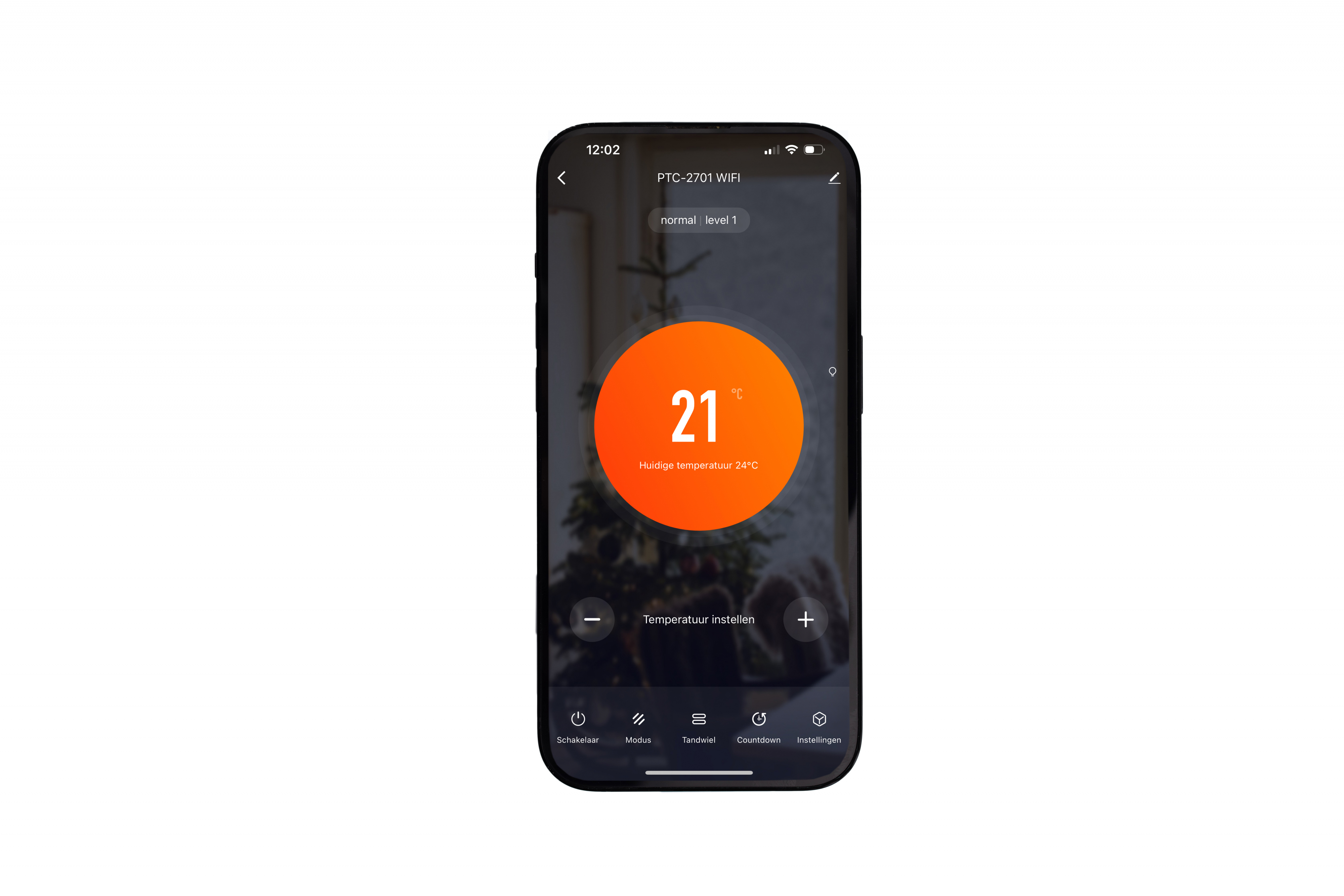 Telefoonscherm met 21°C op een oranje cirkel. Achtergrond wazig. Bedieningsopties onderaan.