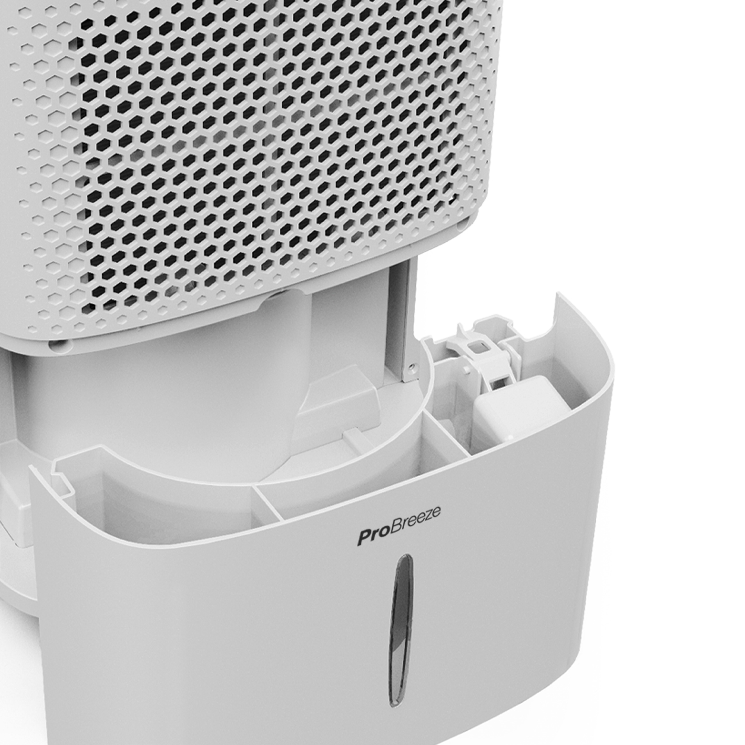 Ein weißer Luftentfeuchter mit einem wabenförmigen Lufteinlass. Der Wassertank ist geöffnet und zeigt das Innere. Der Markenname ProBreeze ist sichtbar.
