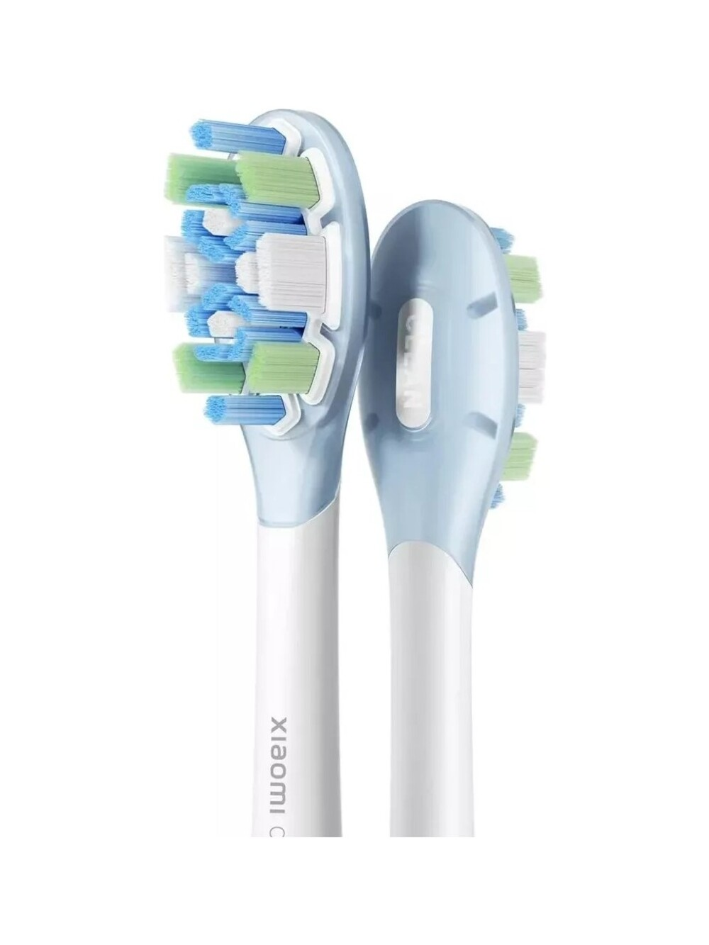 Dwie głowice szczoteczki elektrycznej. Jedna pokazuje włosie: białe, niebieskie i zielone. Głowice są niebiesko-białe z białym uchwytem.