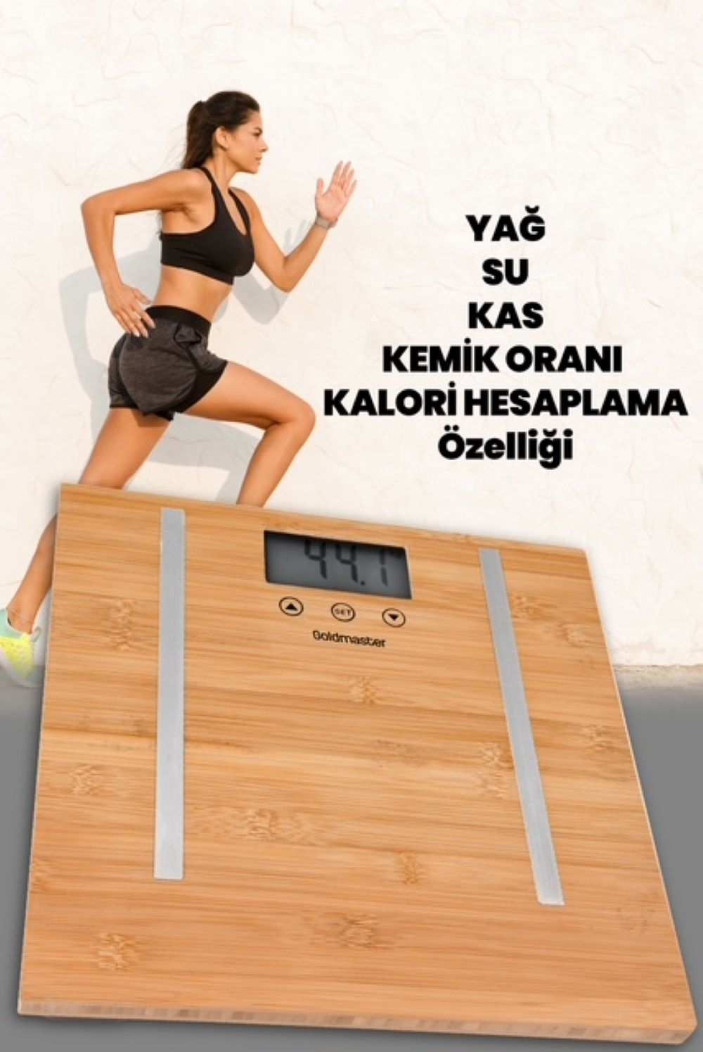 Bir kadın bir tartının üzerinde koşuyor. Tartı 44.1 gösteriyor. Sağdaki metin: yağ, su, kas, kemik oranı, kalori hesaplaması.
