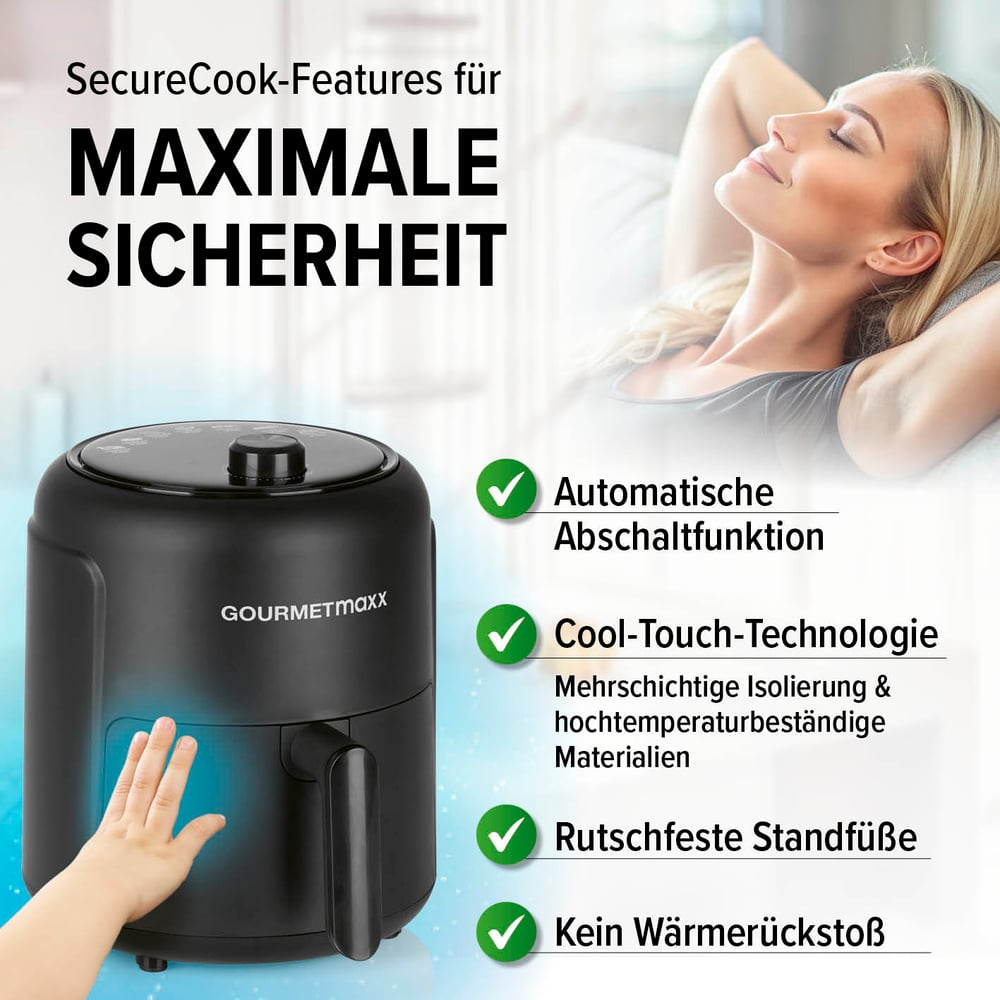 Ein schwarzer Airfryer, der von einer Hand berührt wird. Im Hintergrund entspannt sich eine Frau. Zu den Merkmalen gehören Sicherheit und Cool Touch.