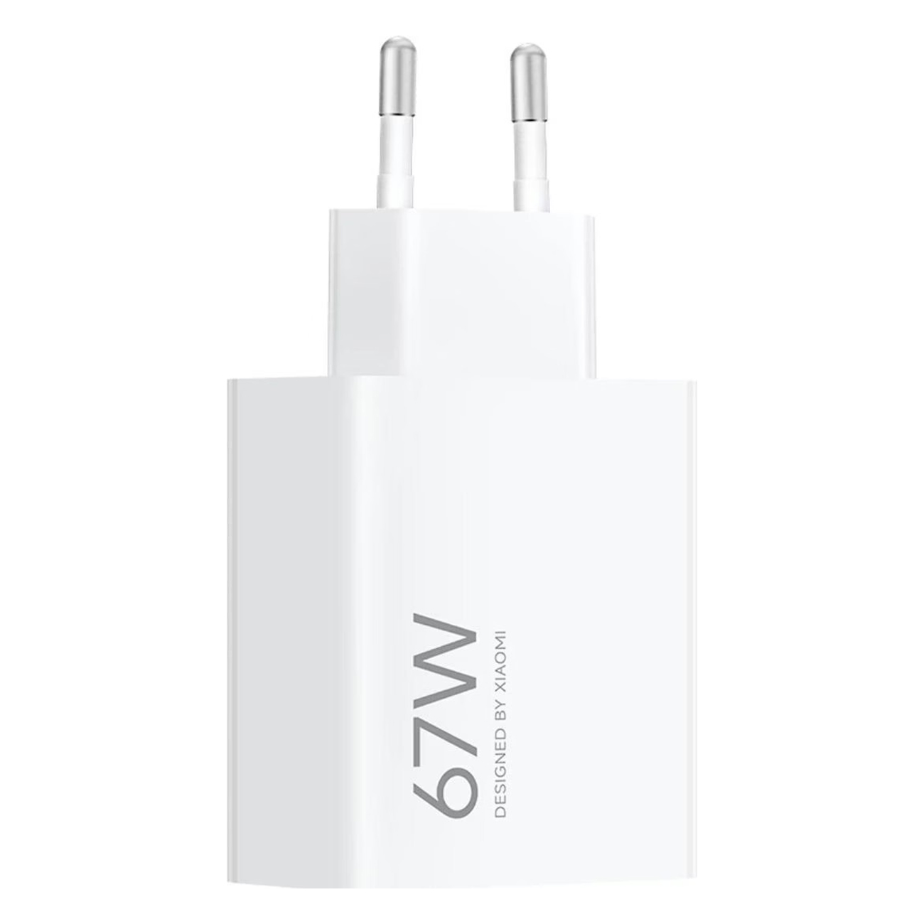 Biała ładowarka Xiaomi 67W z dwoma bolcami. Tekst '67W' i 'DESIGNED BY XIAOMI' jest wydrukowany na ładowarce.