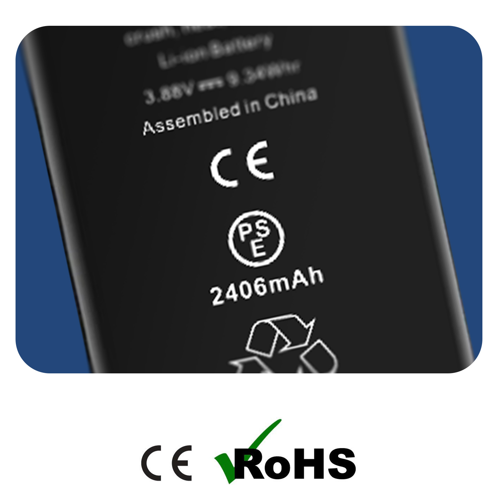 Nahaufnahme eines schwarzen Akkus mit weißem Text und Symbolen, darunter 'CE', 'PS E' und '2406mAh'. RoHS-Logo vorhanden.