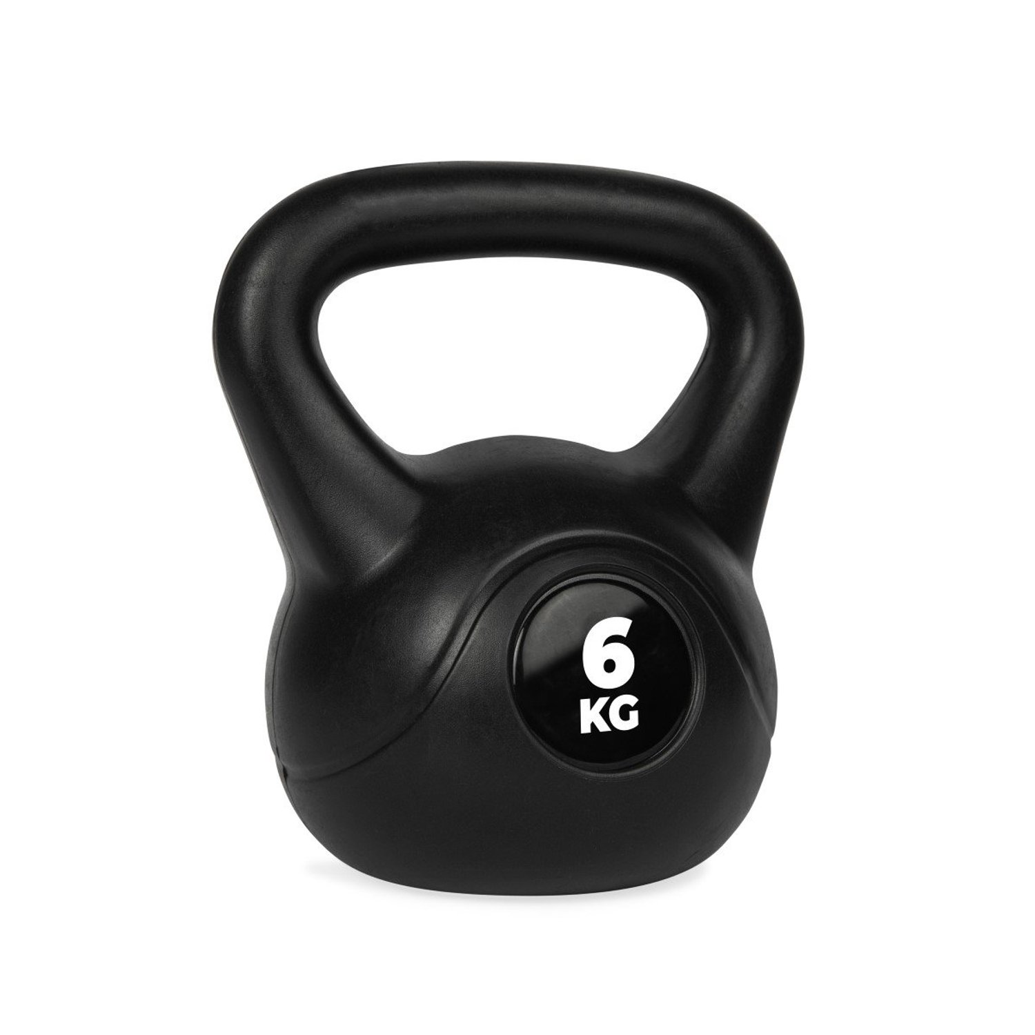 Eine schwarze Kettlebell mit Griff. Sie hat einen weißen Aufkleber mit '6 KG'. Der Hintergrund ist weiß.