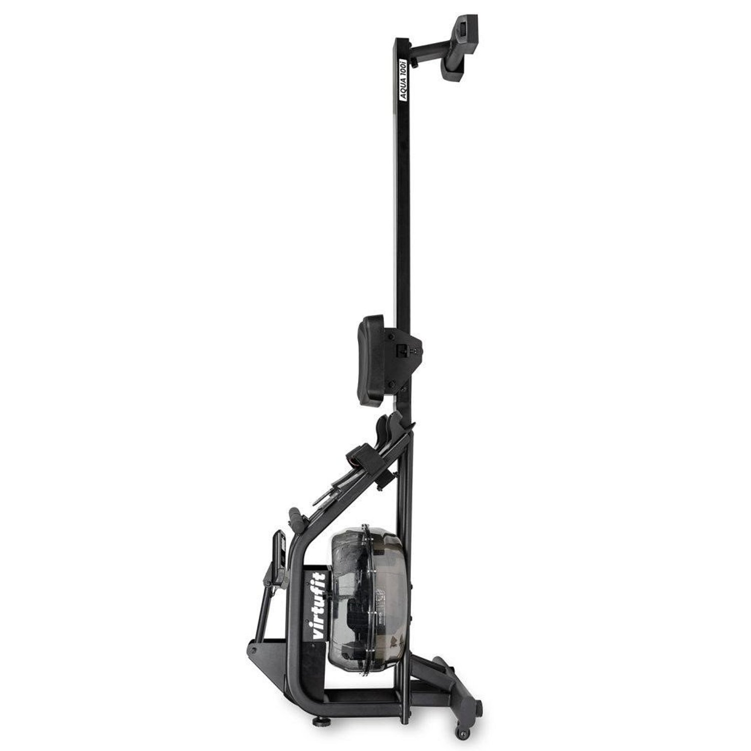 Ein Virtufit Aqua 100i Rudergerät. Es hat einen schwarzen Rahmen, einen Wassertank und ein Display. Die Maschine steht vor weißem Hintergrund.