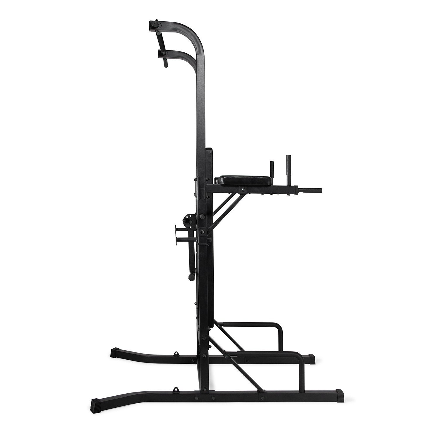 Eine schwarze, multifunktionale Fitnessstation. Merkmale sind Klimmzugstangen, Dip-Bars und eine Bank, auf weißem Hintergrund.