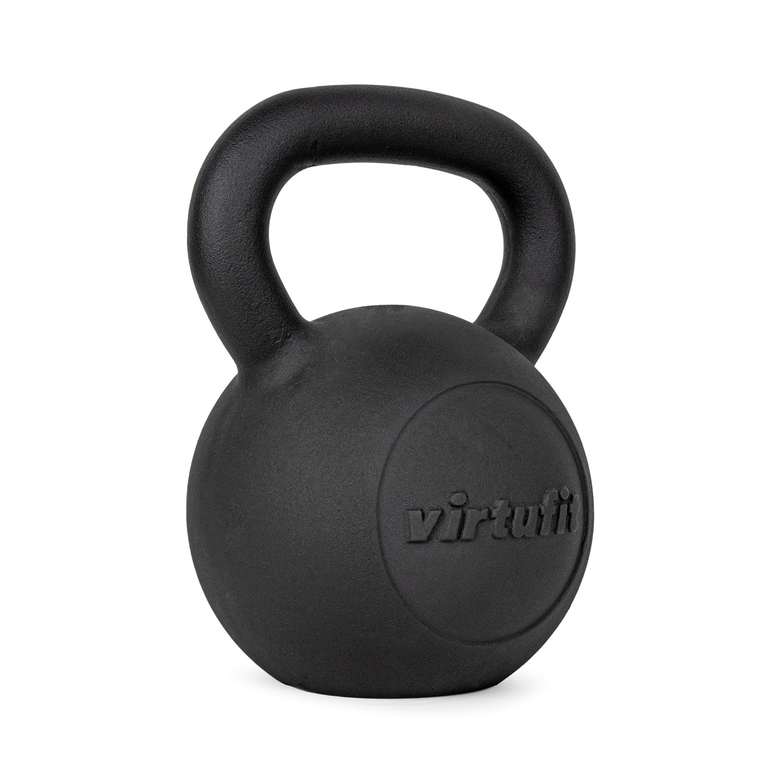Eine schwarze Kettlebell mit Griff steht vor weißem Hintergrund. Das Wort 'virtufit' ist auf dem Ball geprägt.