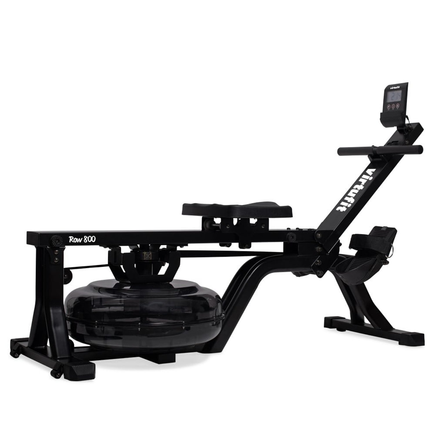 Eine schwarze Rudermaschine VirtuFit Row 800. Sie hat einen Wassertank, einen Sitz, Fußstützen und ein digitales Display.