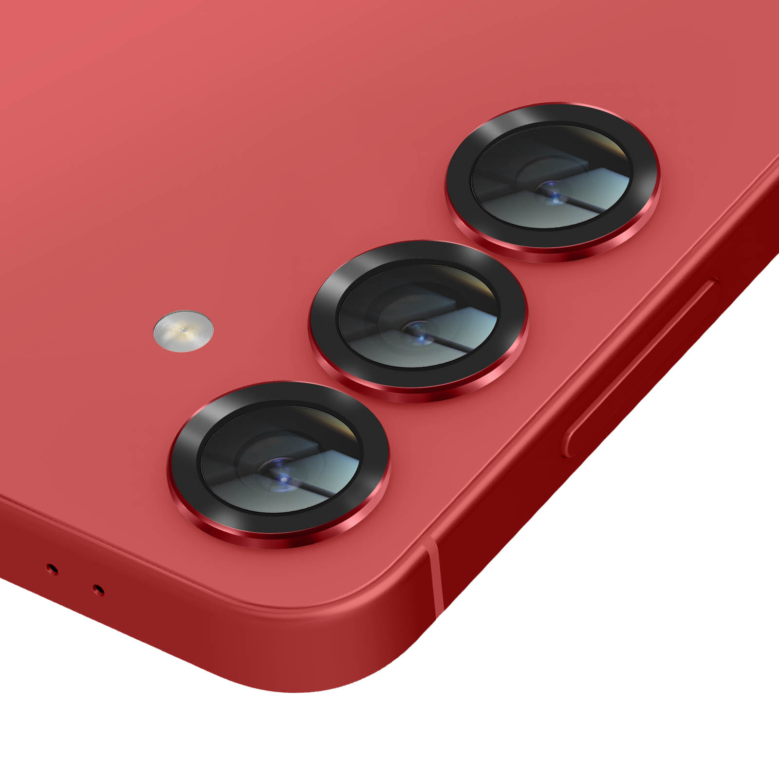 Gros plan d'un dos de téléphone rouge avec trois objectifs et un flash. Surface brillante, lentilles noires et accents métalliques.