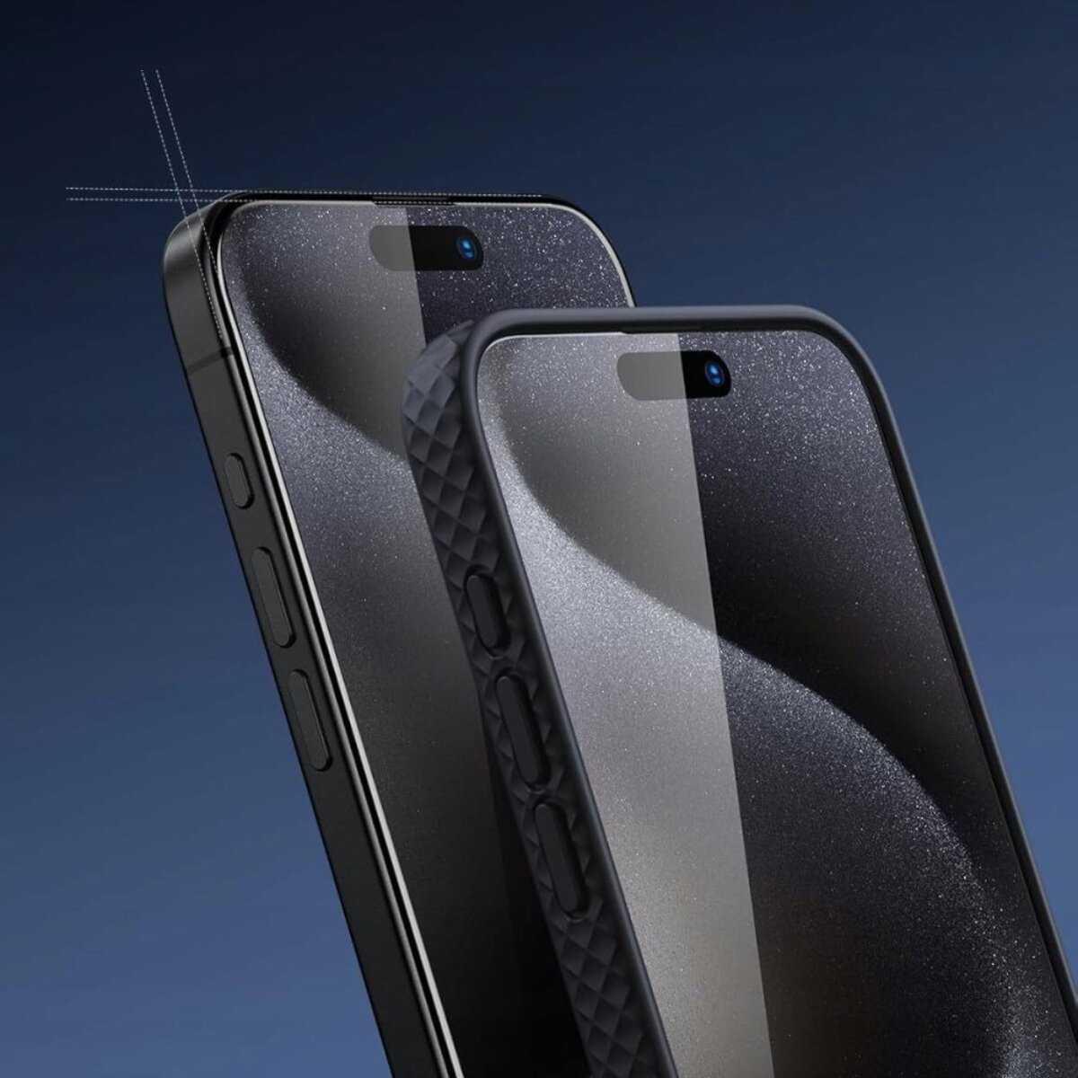 Due smartphone neri con custodie. Uno è davanti, leggermente angolato. Lo sfondo è blu scuro.