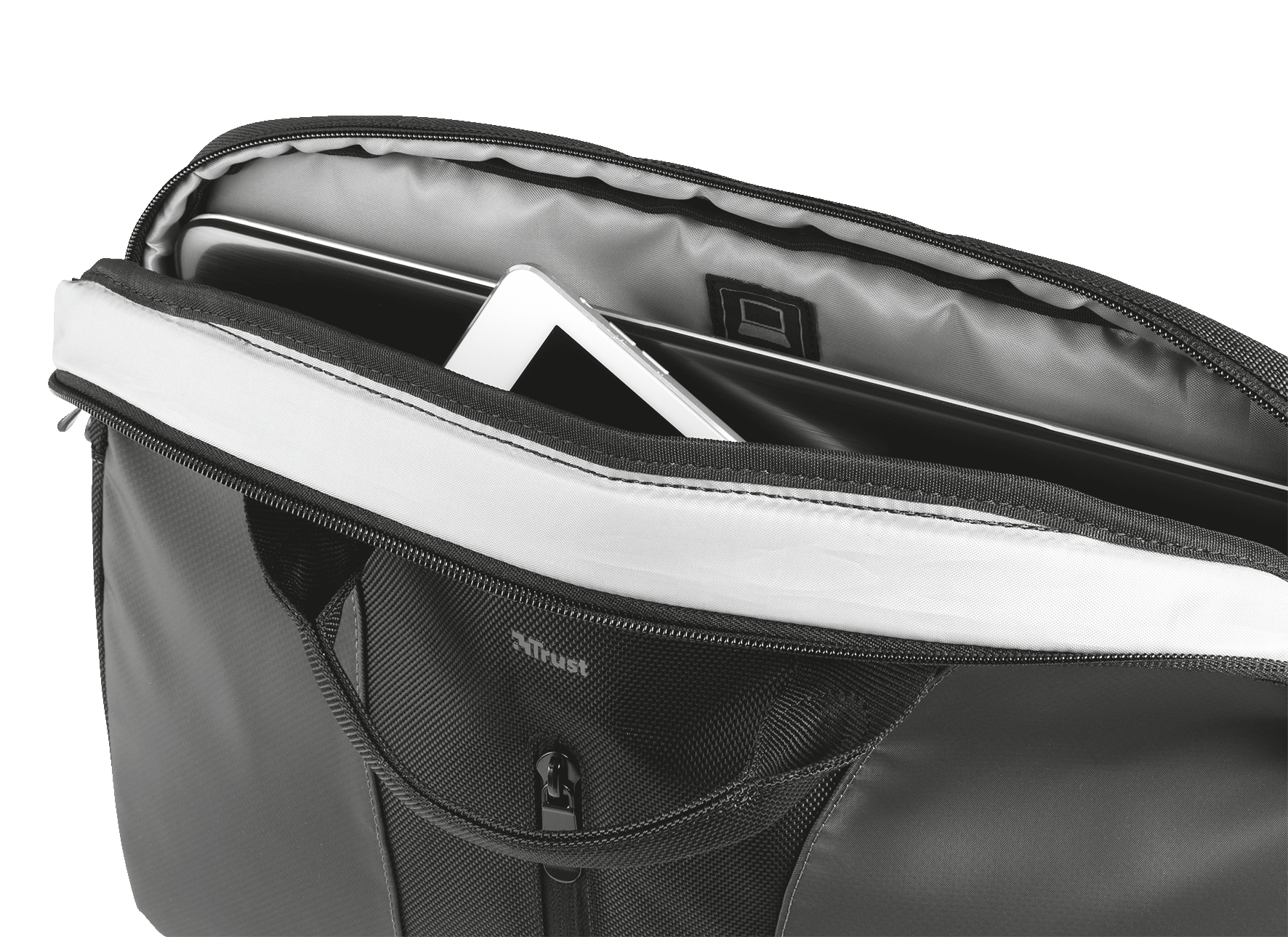 Borsa per laptop nera aperta con un tablet bianco all'interno. La borsa ha una cerniera e una striscia bianca.
