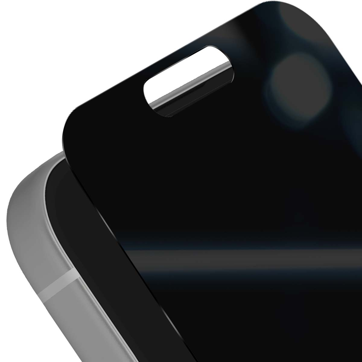 Gros plan d'un protecteur d'écran noir placé sur un téléphone gris. Le protecteur d'écran a une découpe pour la caméra.