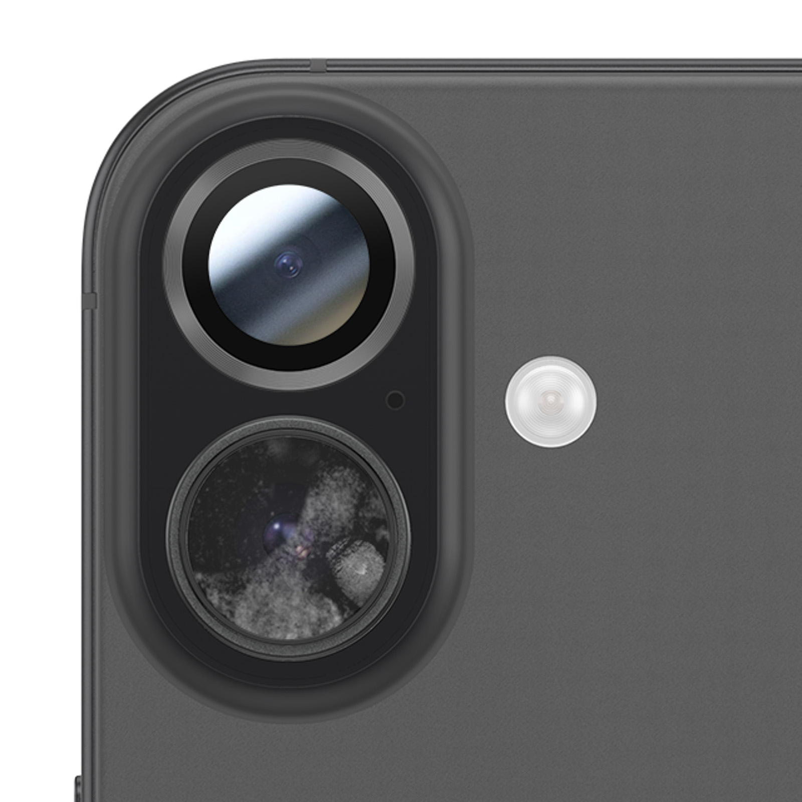 Close-up van een telefoon cameramodule met twee lenzen, een flitser en een grijze achtergrond.