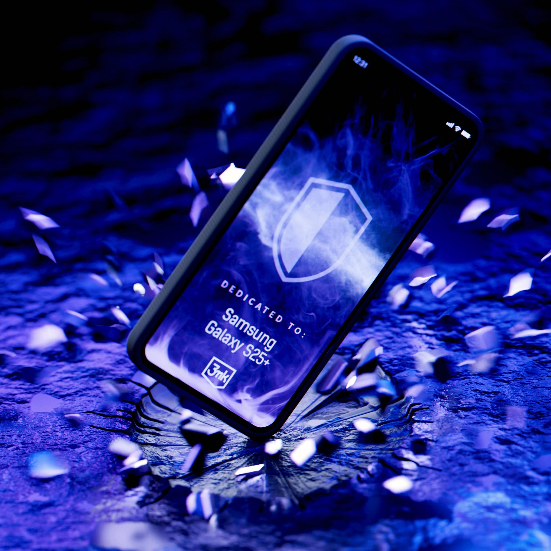 Telefon z grafiką tarczy, tekst 'Dedicated to Samsung Galaxy S25+'. Fragmenty i powierzchnia wody w kolorze niebieskim.