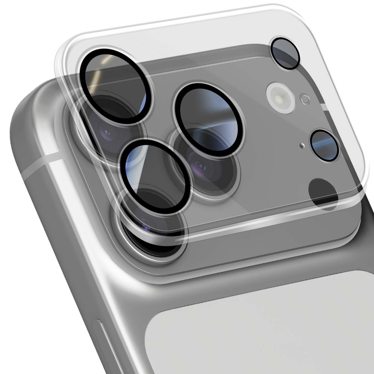 Primo piano della fotocamera di un telefono argentato. La fotocamera ha più lenti coperte da uno strato protettivo trasparente.