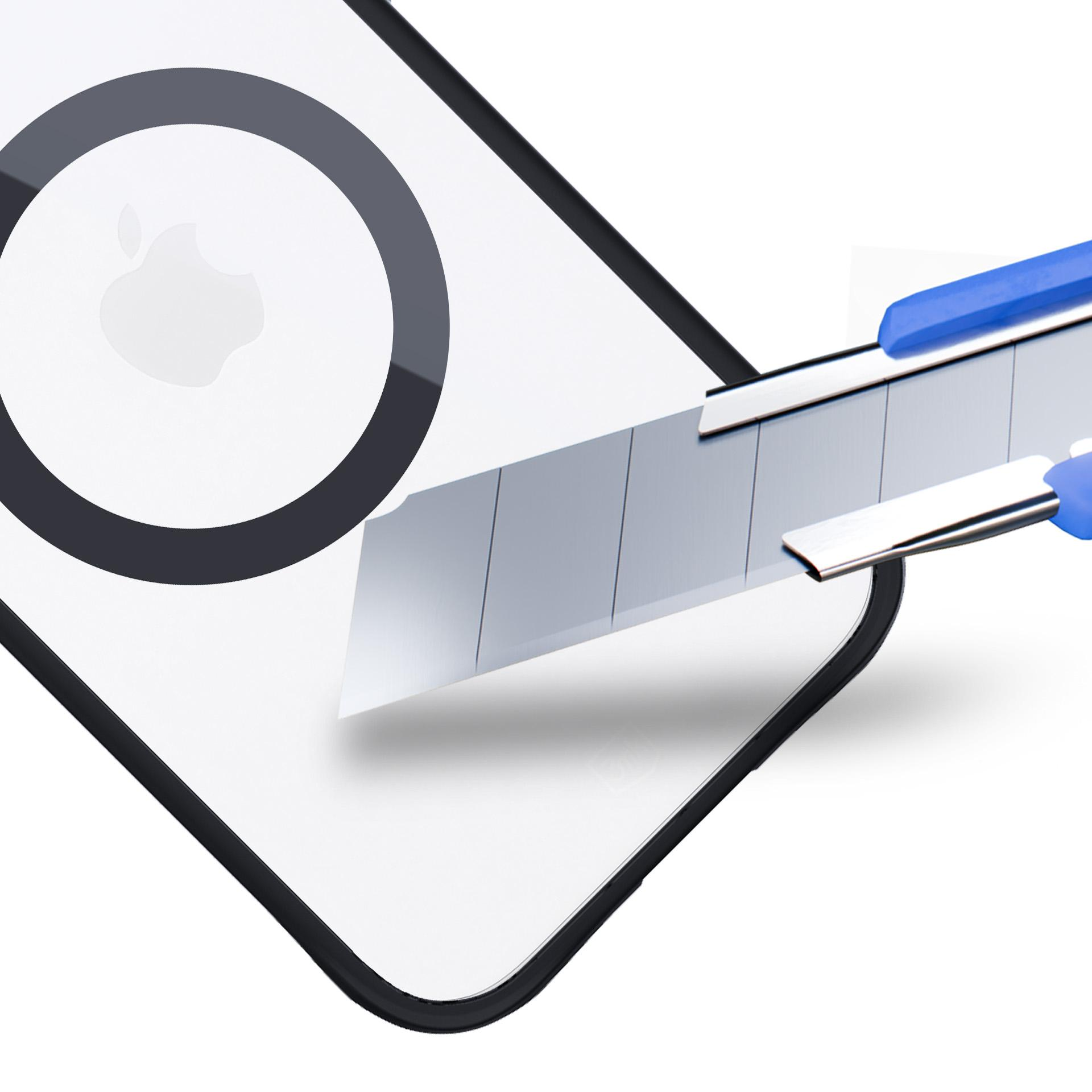 Apple AirTag jest cięty nożem introligatorskim. AirTag ma białe tło z logo Apple.