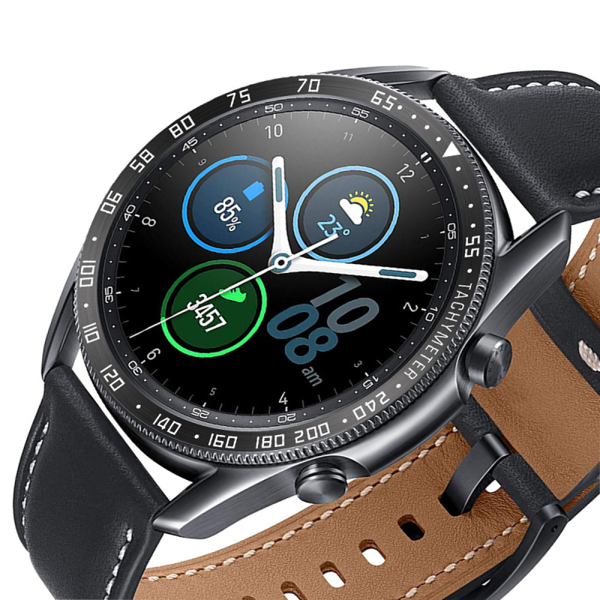 Nahaufnahme einer Smartwatch mit schwarzer Lünette, Lederarmband und digitaler Anzeige mit Zeit, Akku, Wetter und Schritten.