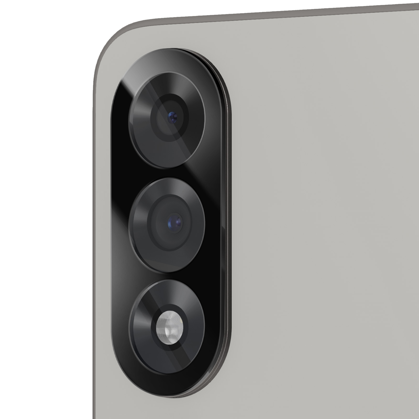 Gros plan du système de caméra à triple objectif d'un smartphone, lentilles noires sur un corps gris clair.