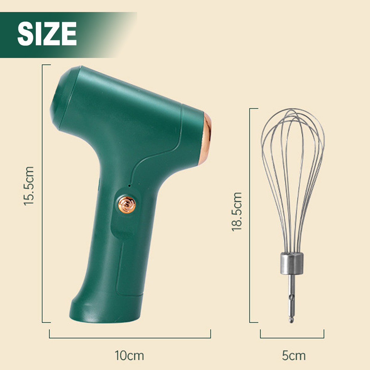 Ein grüner elektrischer Mixer mit Schneebesen. Abmessungen sind angegeben. Der Mixer ist 15,5 cm hoch und 10 cm breit. Schneebesen ist 18,5 cm hoch und 5 cm breit.