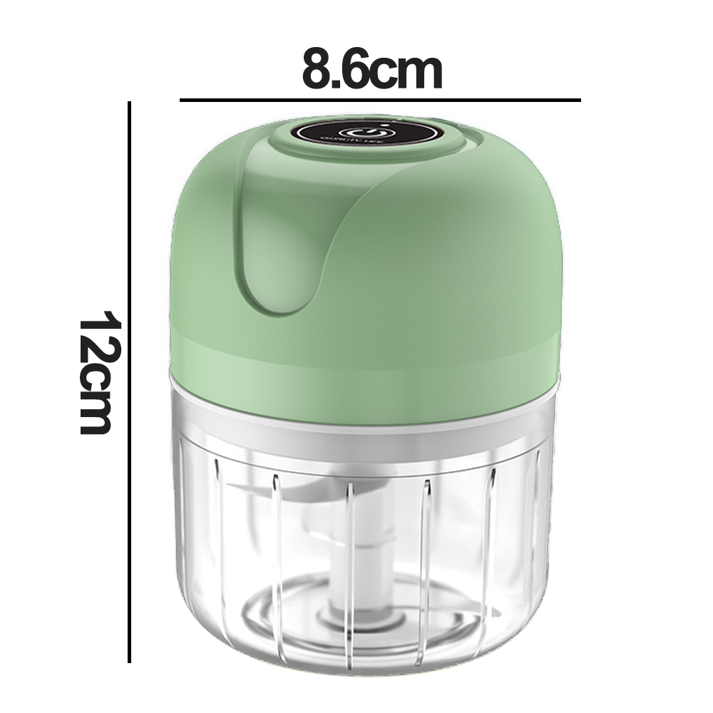 Ein grüner und transparenter Foodprozessor. Er hat die Maße 8,6 cm breit und 12 cm hoch.
