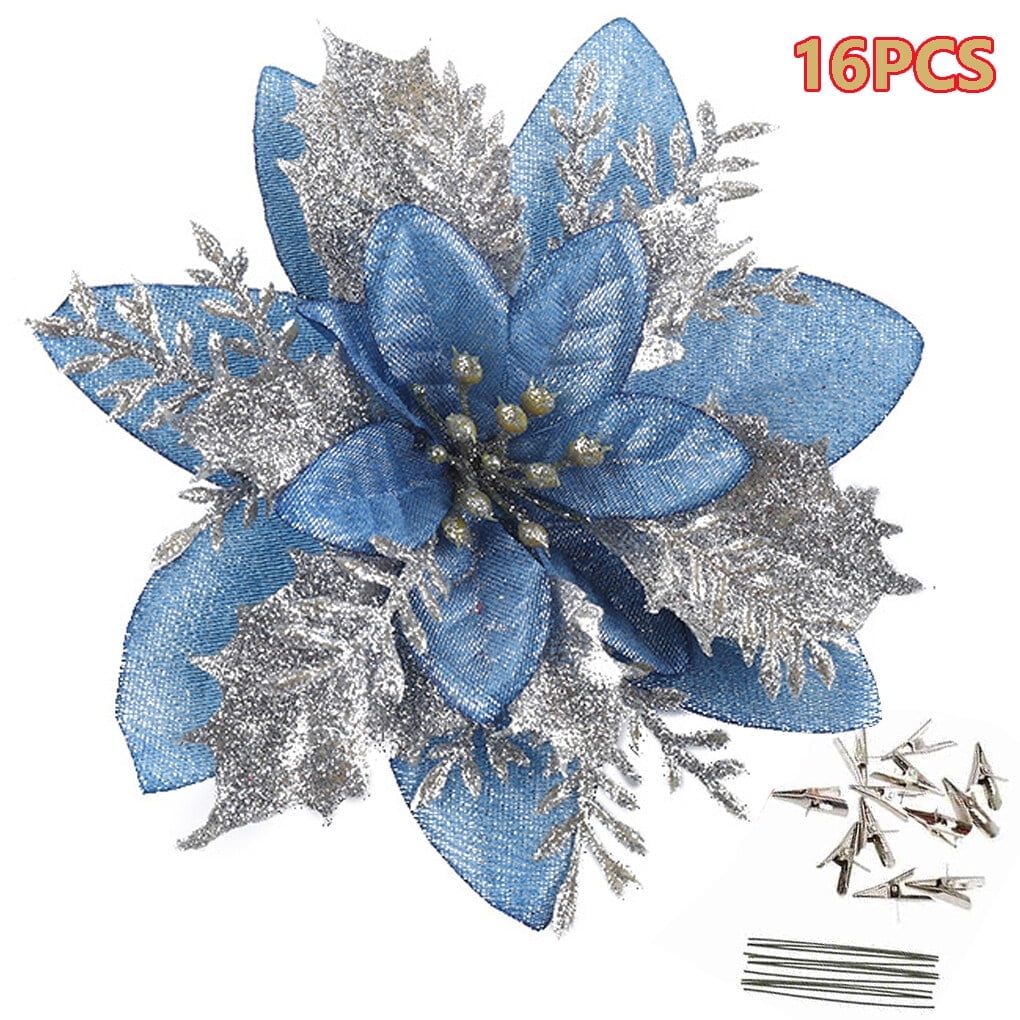 Eine blaue und silberne Weihnachtssternblume mit Clips und Drähten. Die Blume hat blaue Blütenblätter und silberne Glitzerblätter. Text lautet "16PCS".