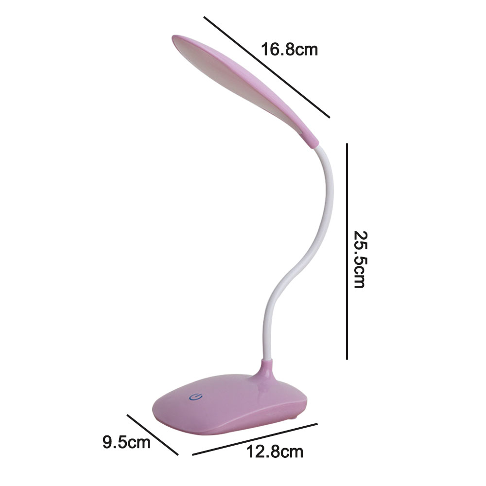 Eine rosa Schreibtischlampe mit gebogenem Hals und rechteckigem Kopf. Messungen sind beschriftet. Der Sockel hat einen Ein-/Ausschalter.