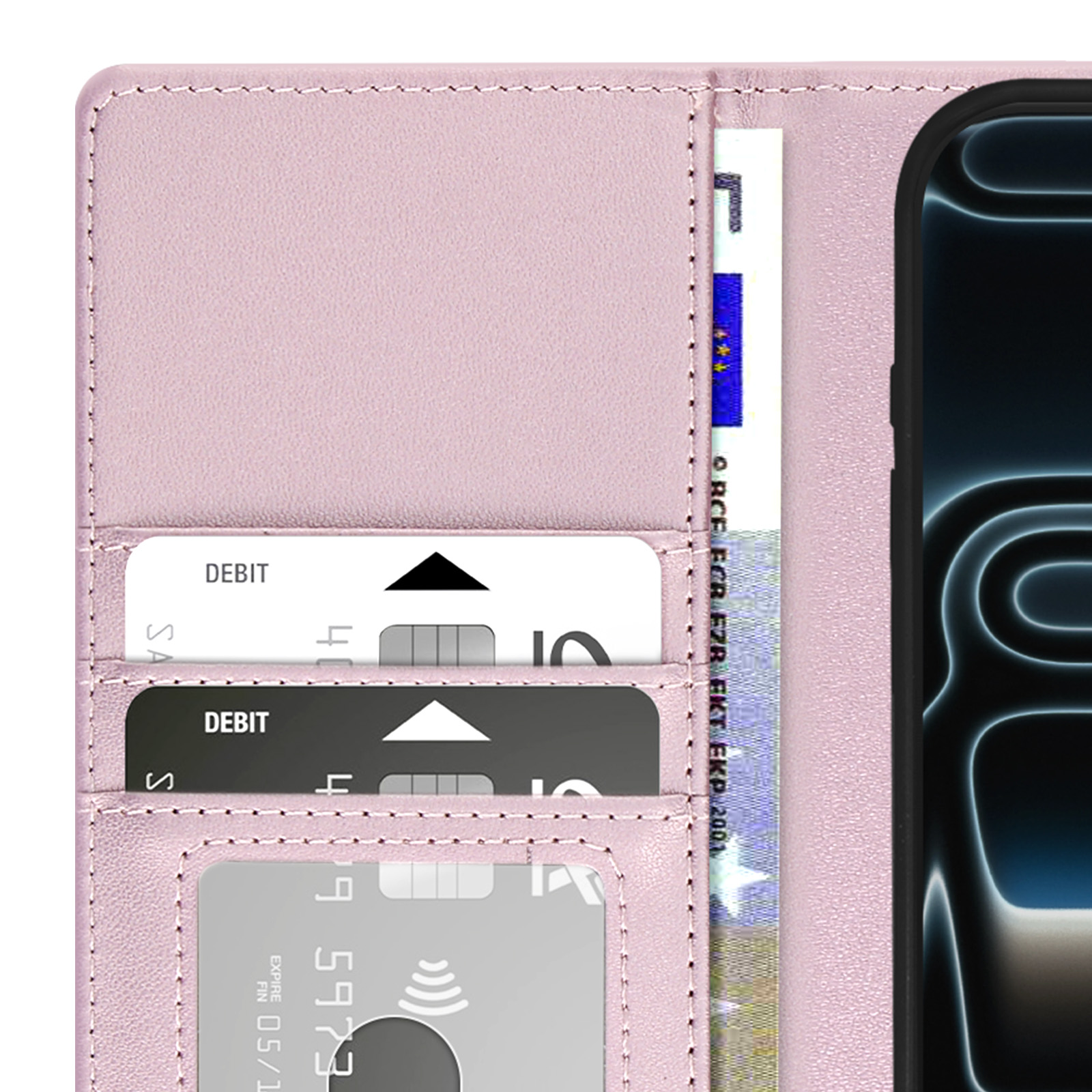 Portafoglio rosa con carte di credito e una fattura. Telefono nero a destra.