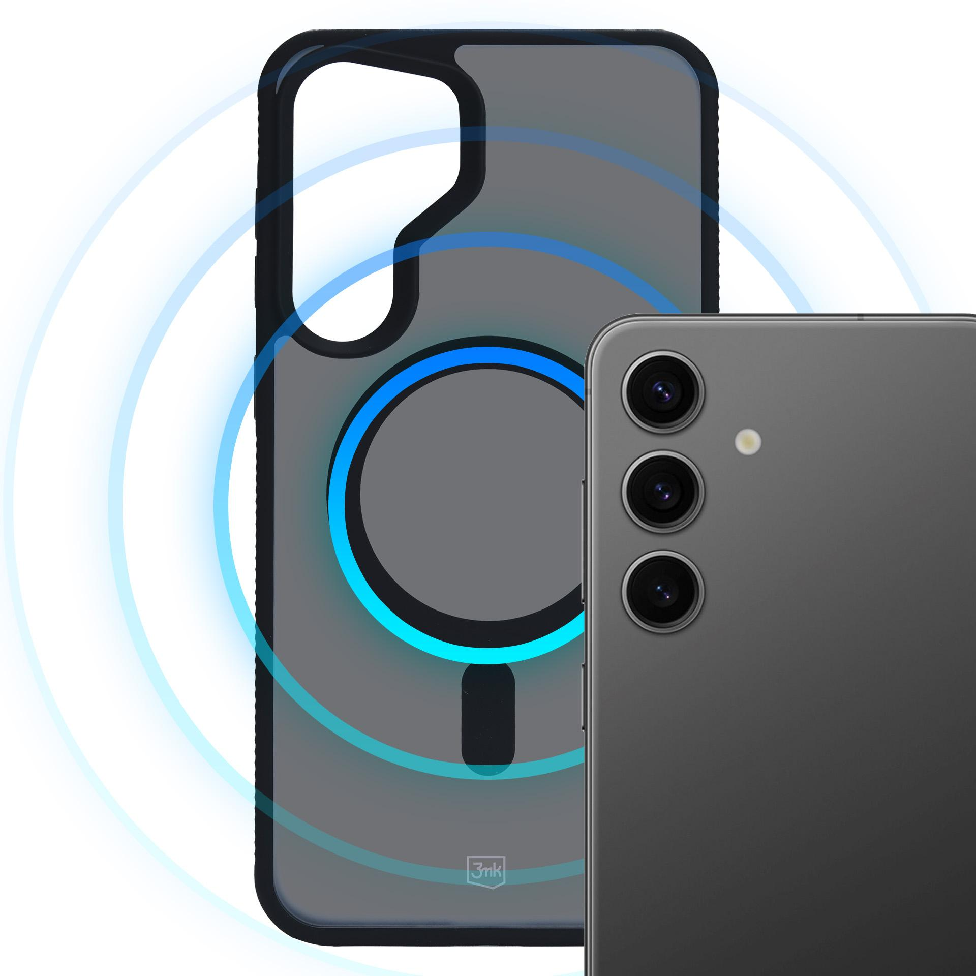 Vengono mostrati una custodia per telefono e un telefono. La custodia è grigia con una cornice nera. Il telefono è grigio con tre fotocamere.
