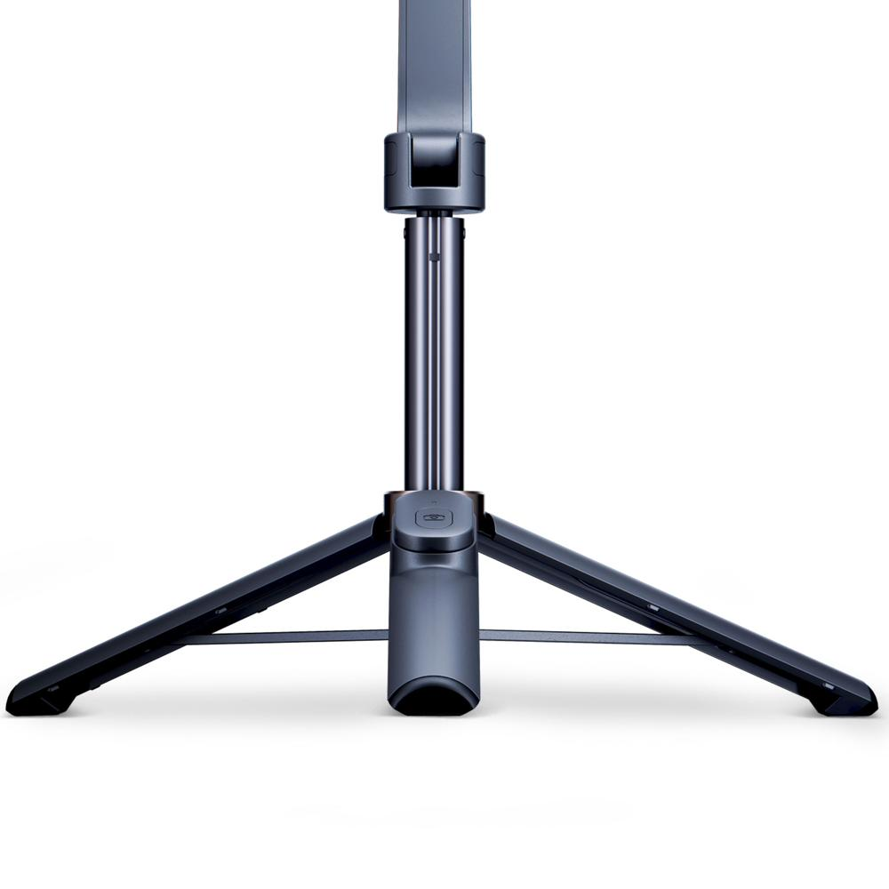 Ciemnoszary statyw na białym tle. Ma trzy nogi, centralną kolumnę i górny uchwyt na urządzenie.