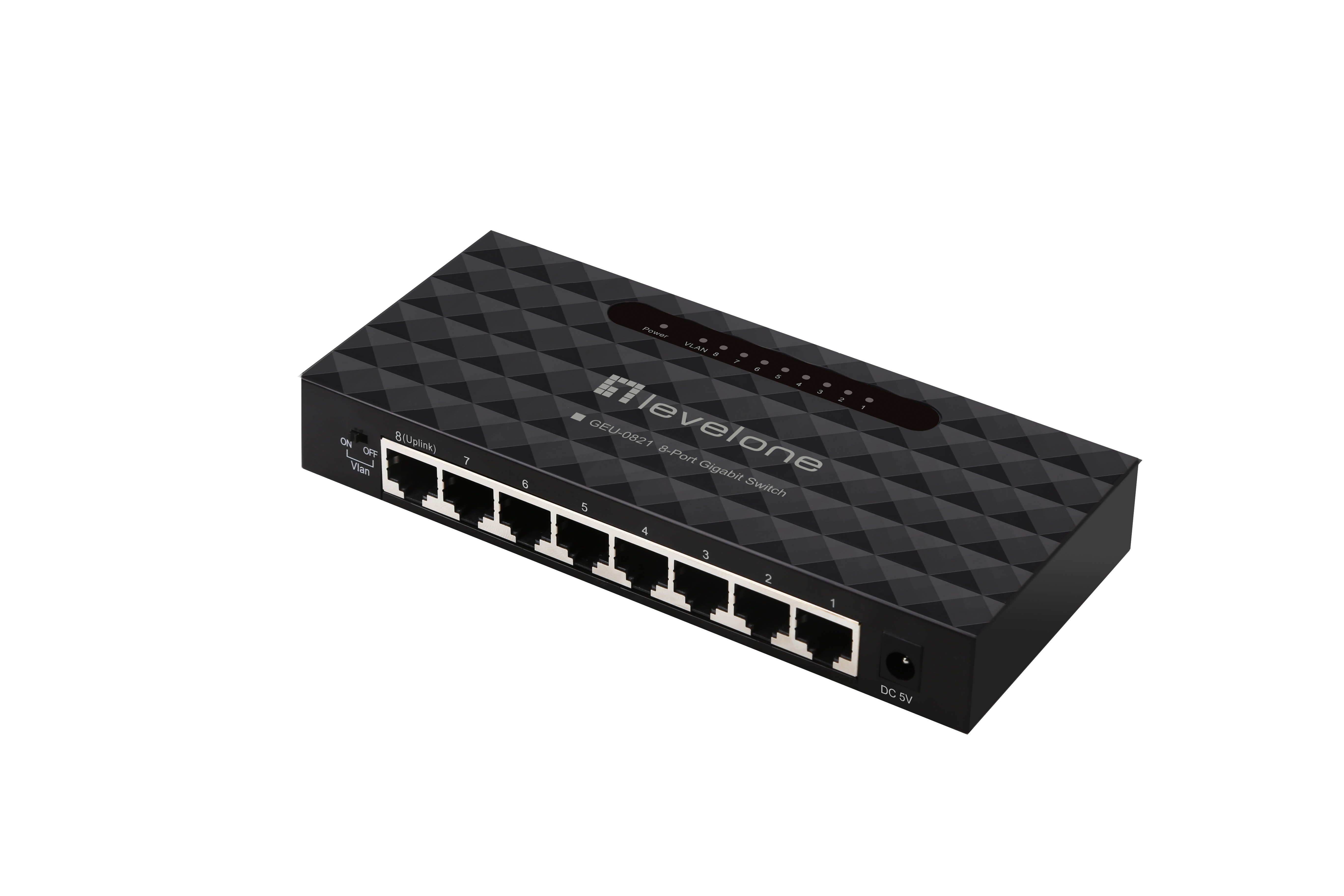 Ein schwarzer LevelOne 8-Port-Gigabit-Switch. Es hat Anschlüsse, Lichter und einen Stromeingang.