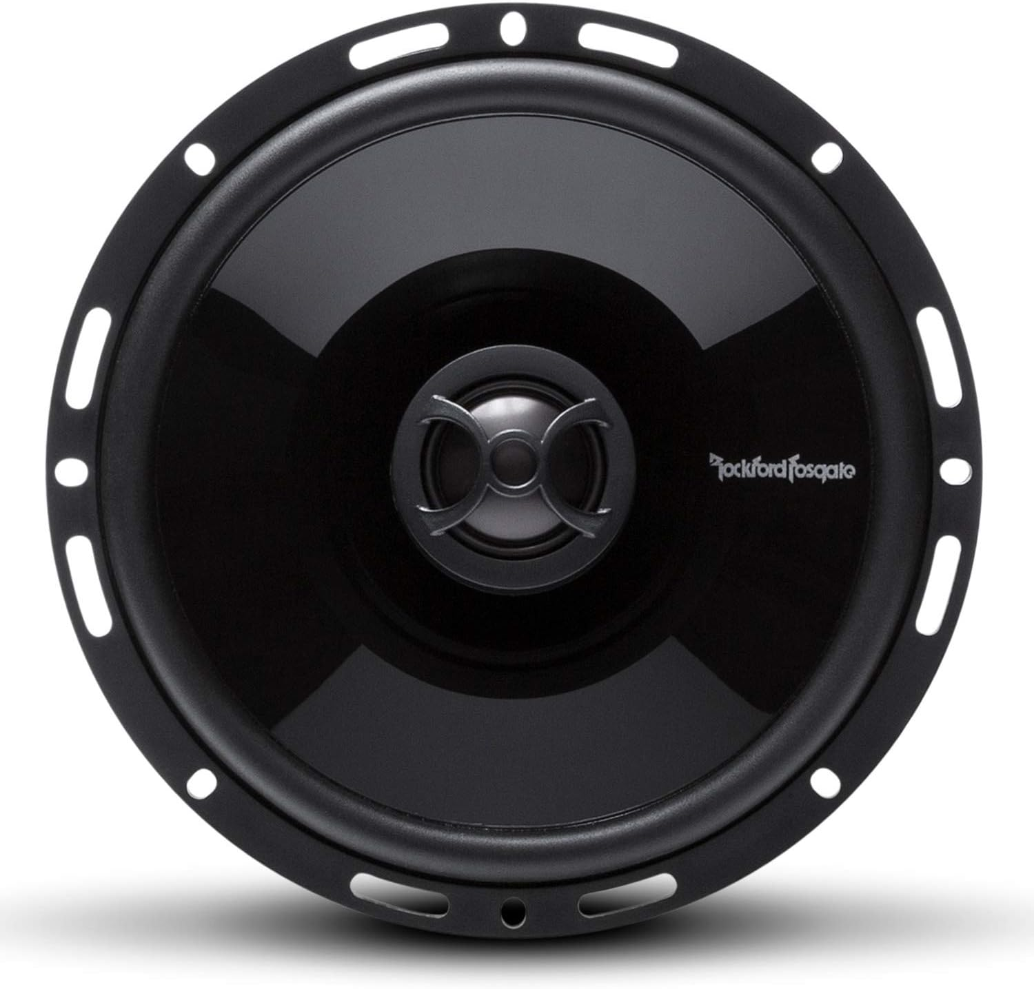 Ein schwarzer Rockford Fosgate-Lautsprecher. Er hat einen glänzend schwarzen Konus, eine schwarze Einfassung und einen schwarzen Rahmen mit weißen Schlitzen. Das Logo ist sichtbar.