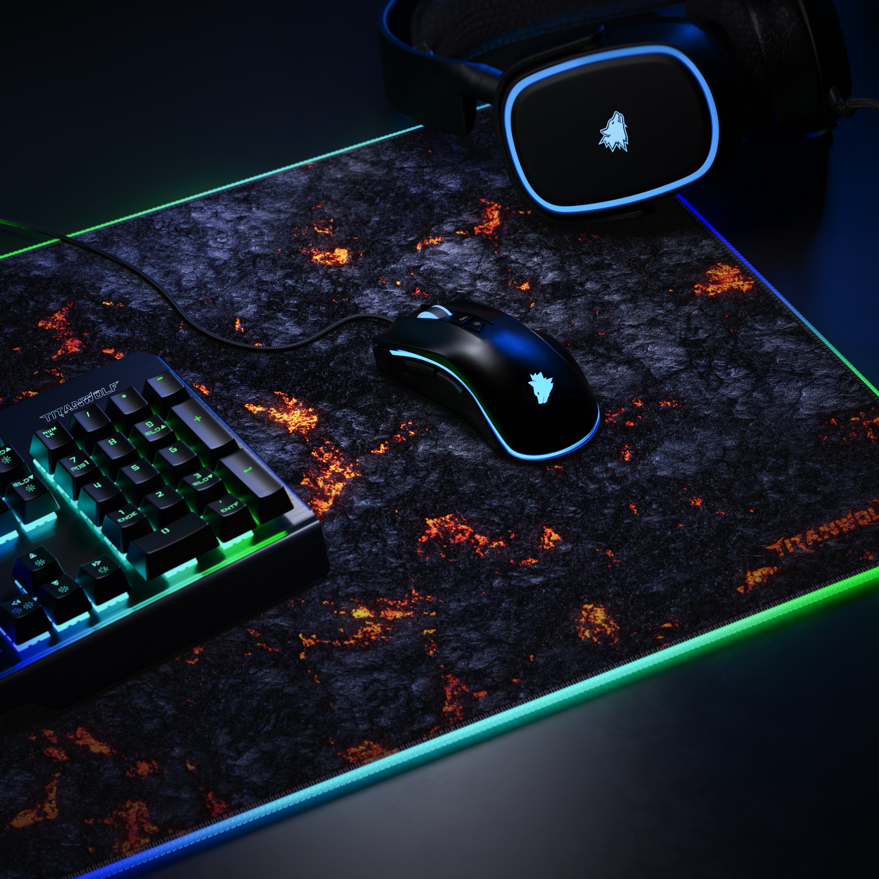 Ein Gaming-Setup mit Tastatur, Maus und Headset auf einem gemusterten Mauspad. Alles mit RGB-Beleuchtung.