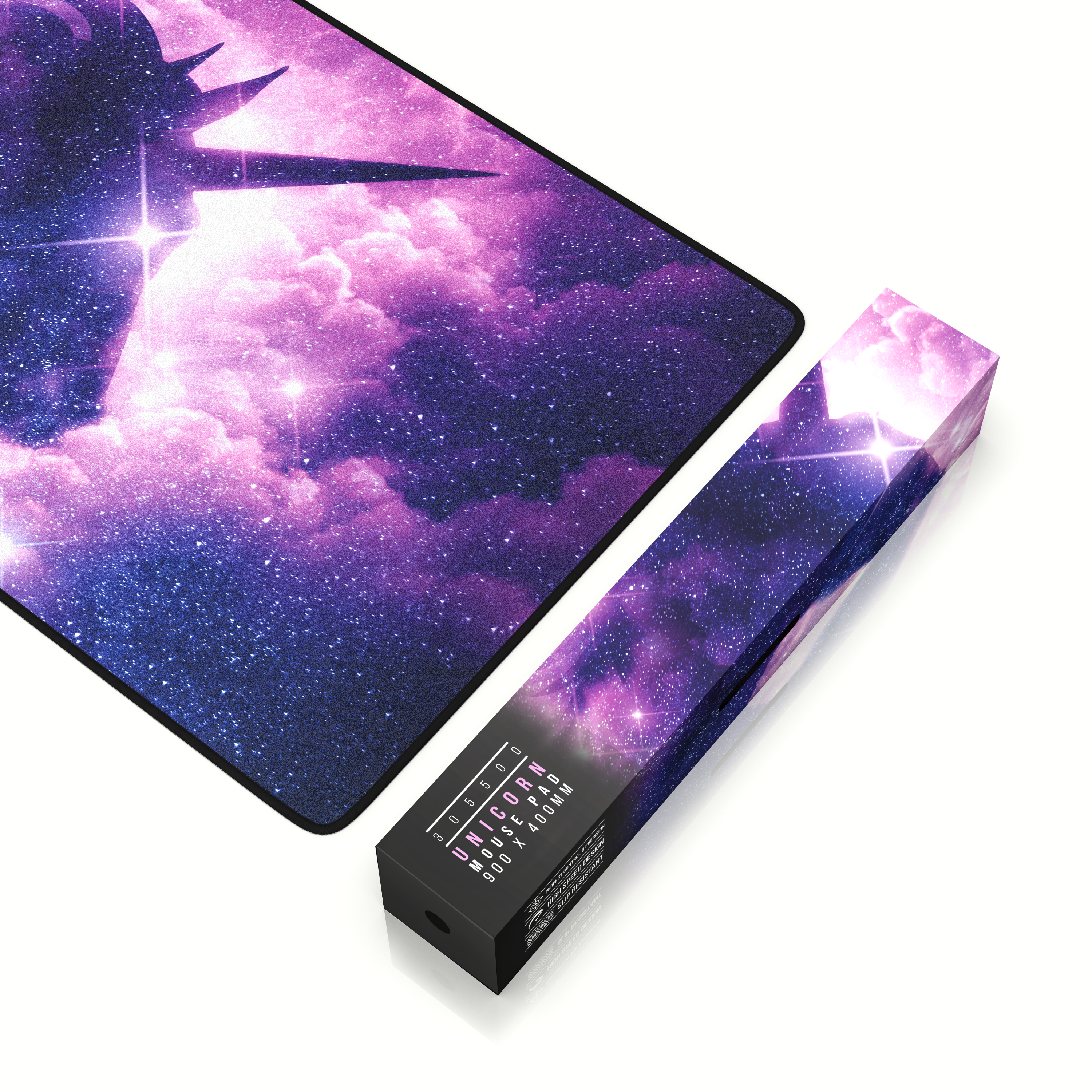 Ein Mauspad und eine Box mit einem Einhorn-Design vor einem lila-blauen Galaxienhintergrund. Auf der Box steht 'Unicorn Mouse Pad'.